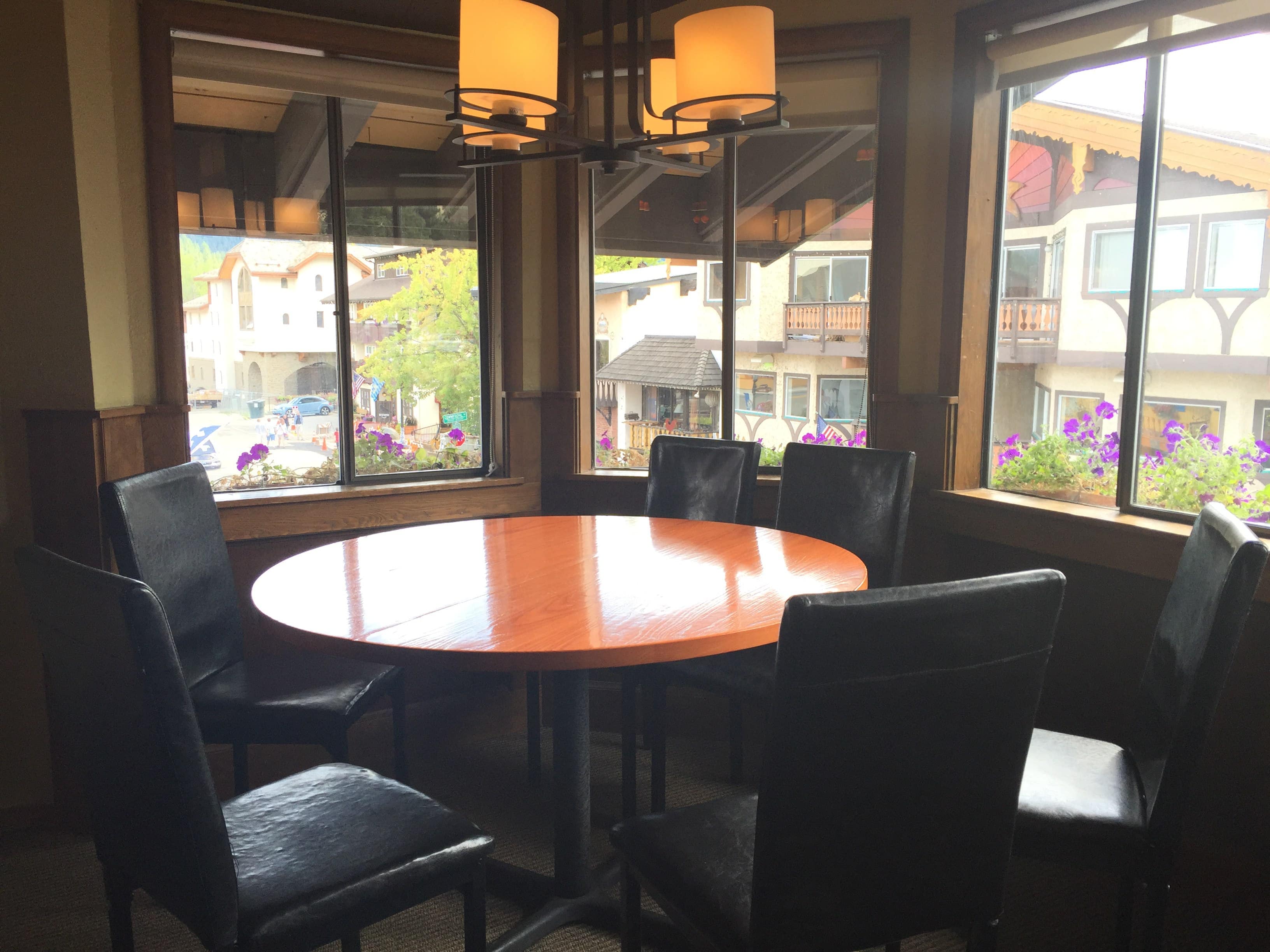 South Leavenworth Restaurant - ww80a6d