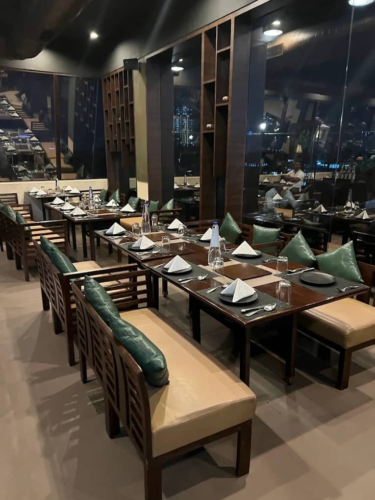 buffet restaurants, buffet near me, hotel buffet, buffet restaurants near me, breakfast buffet, lunch buffet, dinner buffet, hotel breakfast buffet, luxury buffet, best buffet restaurants near me - The Kabab Studio - Goldfinch Hotel - img3