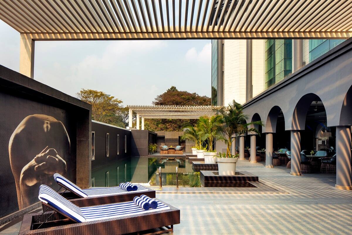 One Atria Cafe Radisson Blu Atria Race Course Road Bangalore Zomato