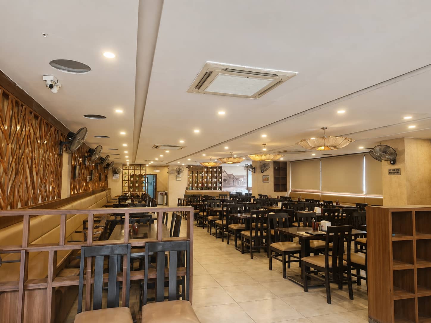 late night food, late night restaurants, midnight snacks, quick bites, fast food, street food, chaat, pani puri, pav bhaji, late night cafes - Imperial Restaurant - Since 1954 - img5