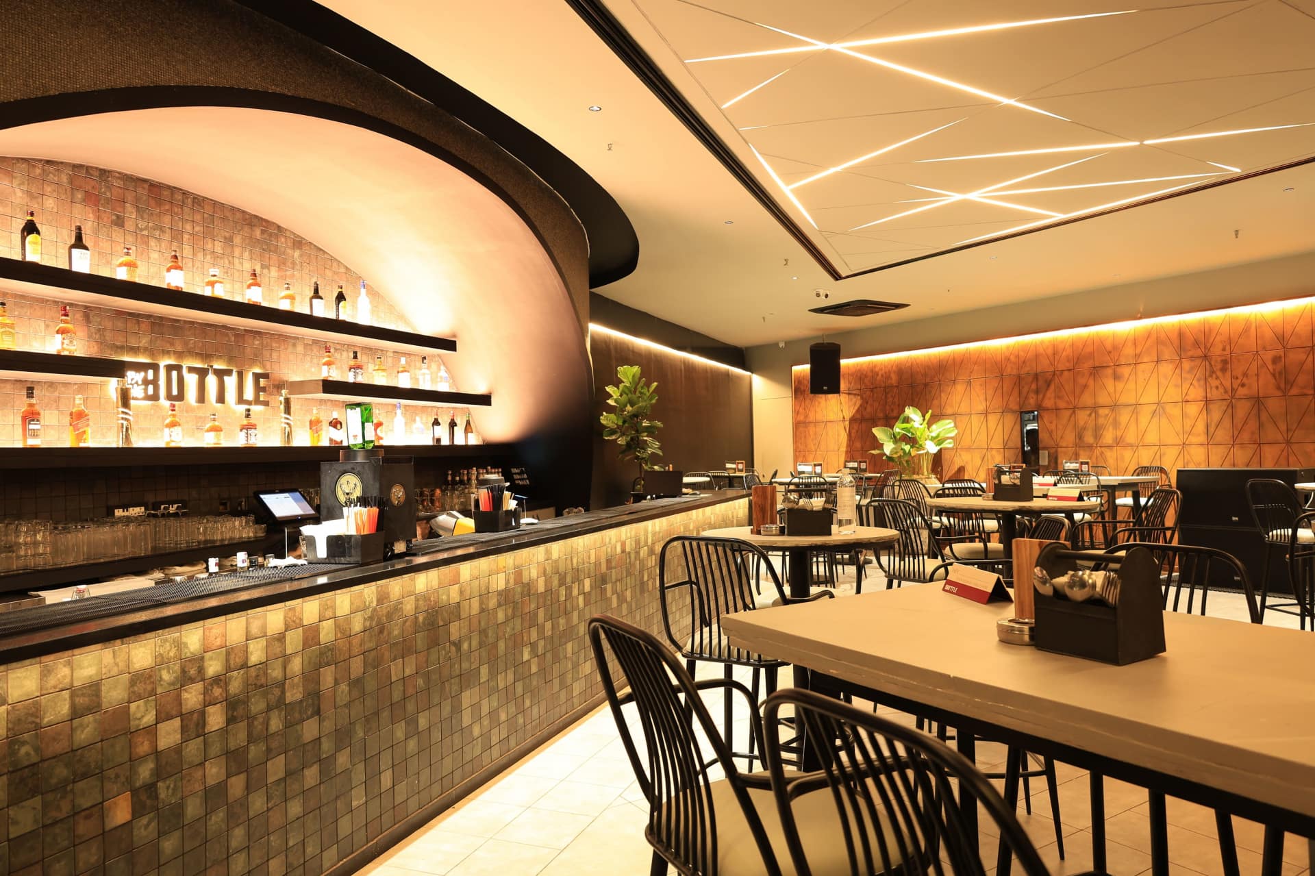 party bars, nightlife, fun bars for groups, night spots, late night bars, night clubs, dance clubs, party clubs near me, nightlife near me - By The Bottle - img1