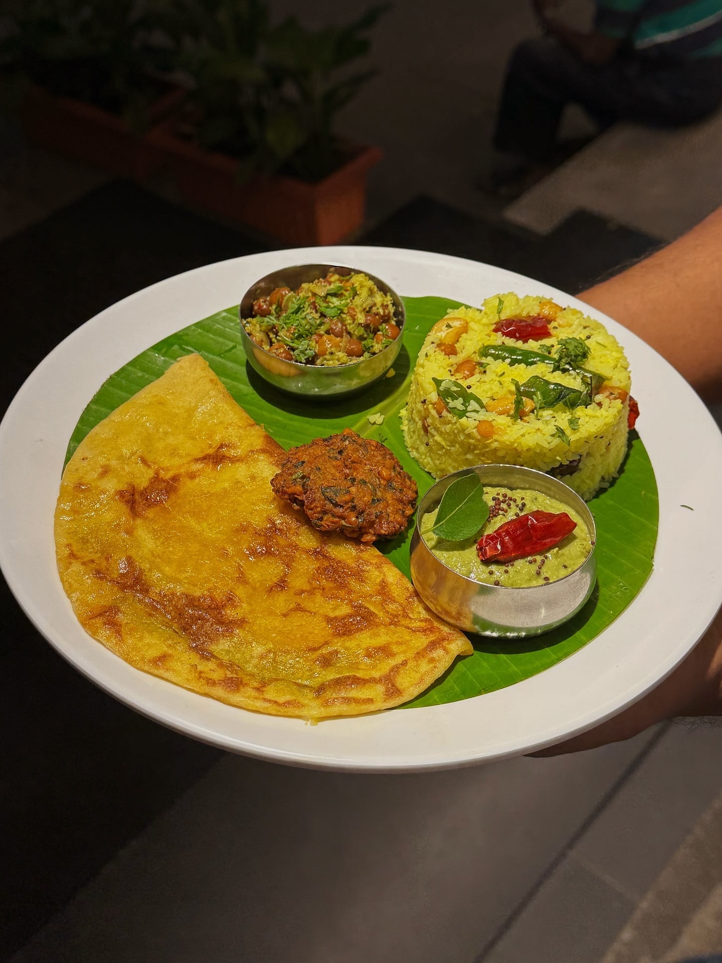 breakfast restaurants, breakfast cafes, breakfast places, breakfast near me, breakfast spots, south indian breakfast, dosa, idli, breakfast open now - Bengaluru Cafe - img4