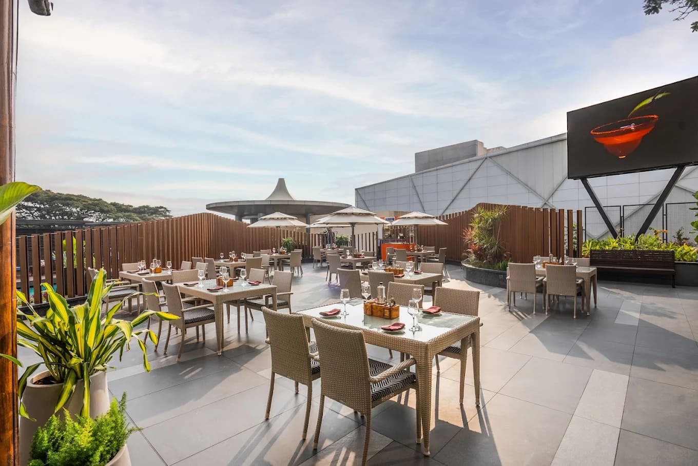lunch restaurants, lunch spots, lunch dining, business lunch, casual lunch, fine dining lunch, buffet lunch, weekday lunch, lunch cafes, corporate lunch - The Bengaluru Brasserie - Hyatt Centric MG Road - img4