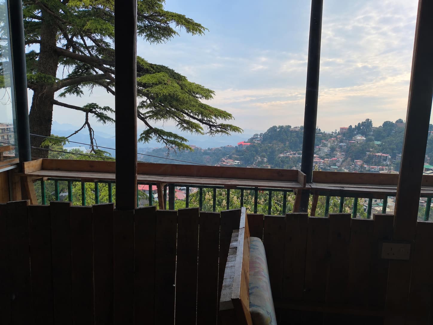 hill view cafes, hilltop cafes, cafes with a view, scenic cafes, mountain cafes, rooftop cafes, hillside restaurants, Mussoorie cafes - The Cliffé Café - img2