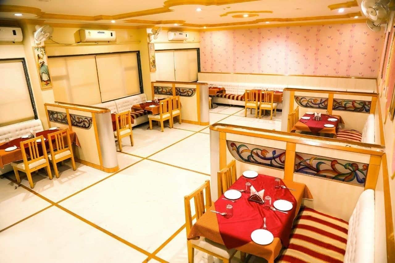 Hotel Vrundawan Garden image