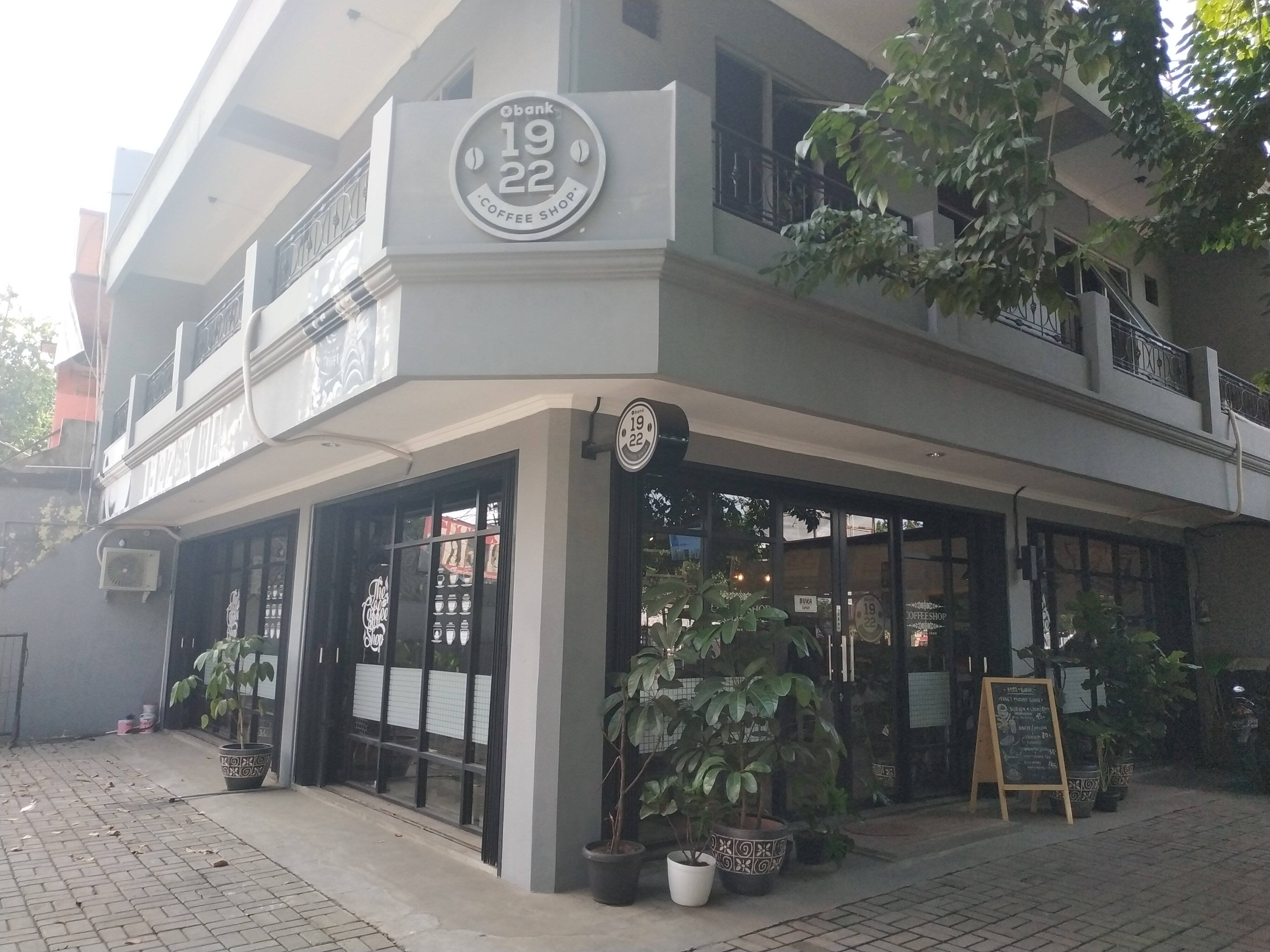 1922 X Bank Coffee Shop Duren Sawit Jakarta Zomato