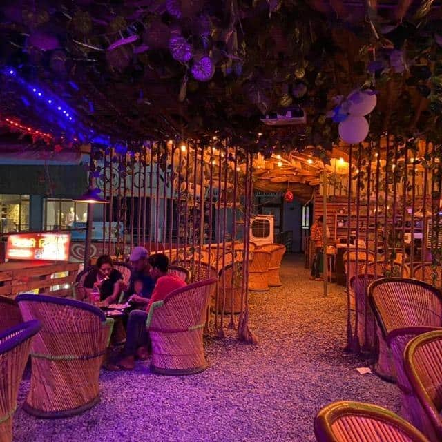 D Wood Cafe And Lounge image