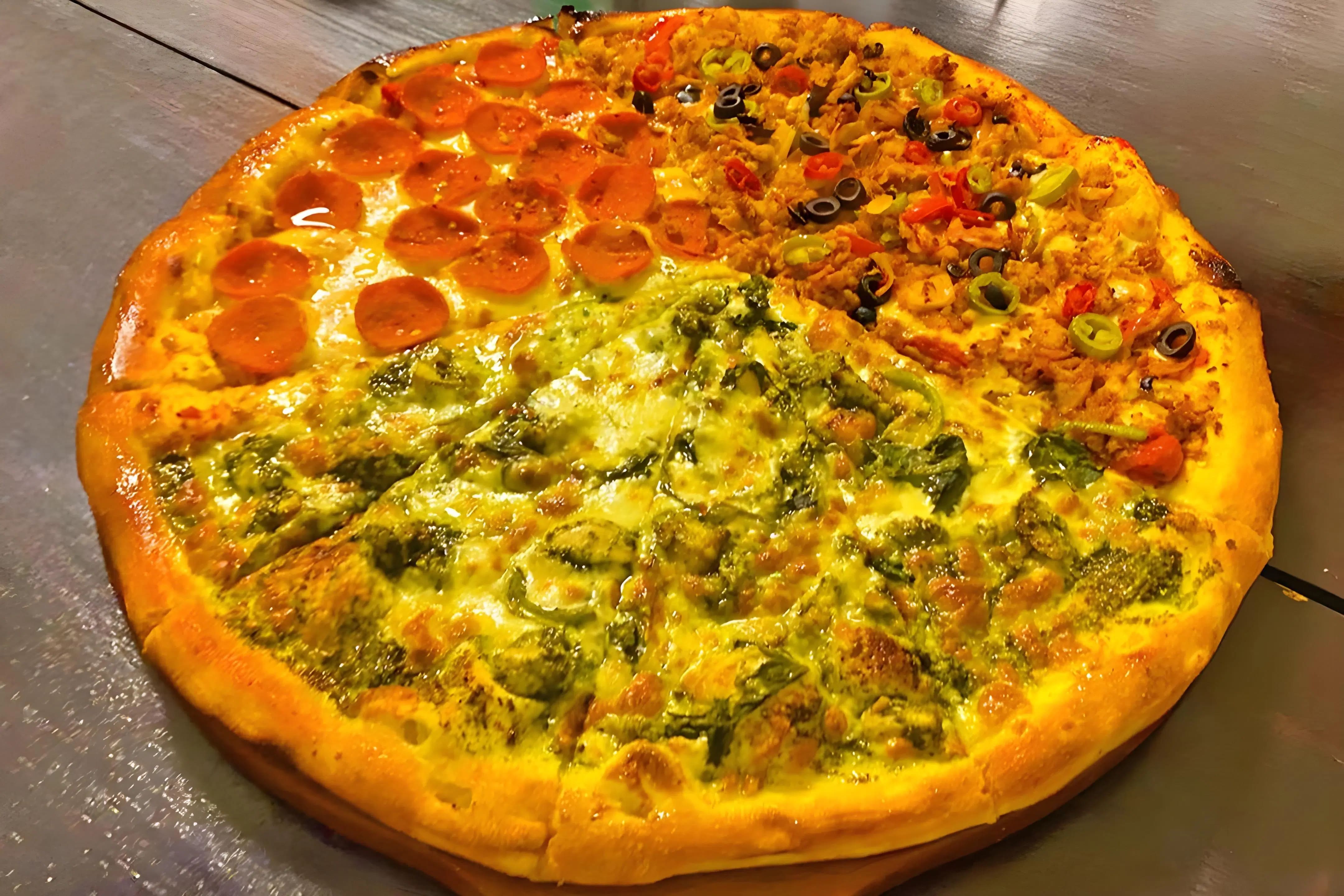 late night food, late night restaurants, midnight snacks, quick bites, fast food, street food - Lina's Brickoven Newyork Pizzeria - img4