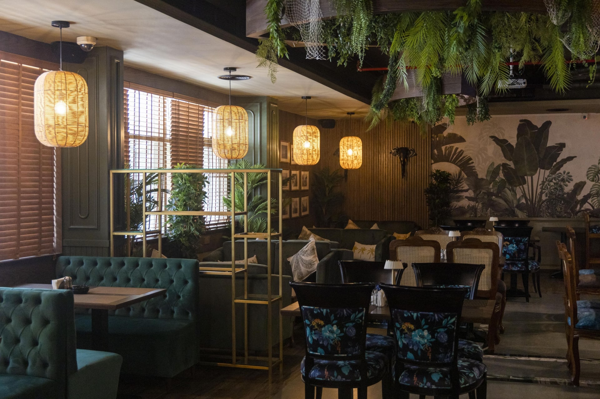 Restaurant image