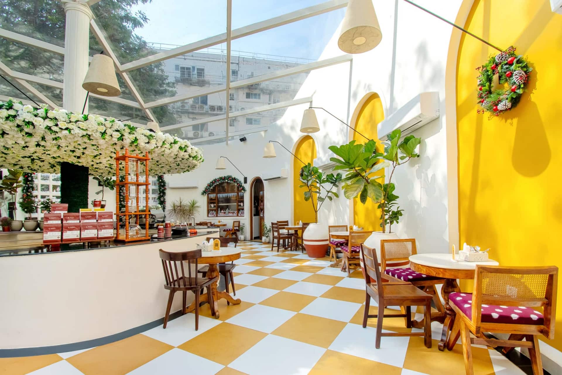 Restaurant image