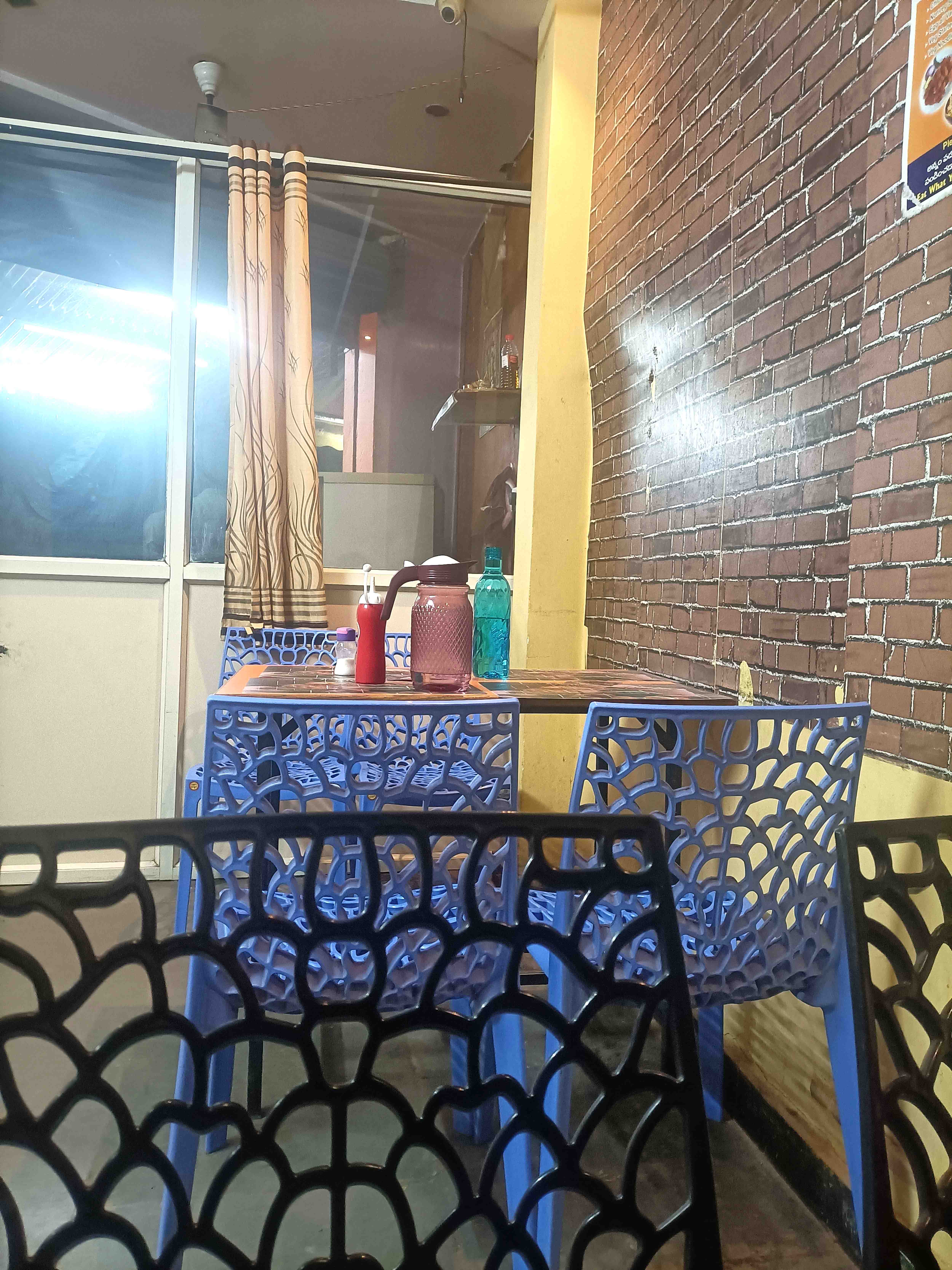 Photos of Om Shakti Food Court, Pictures of Om Shakti Food Court