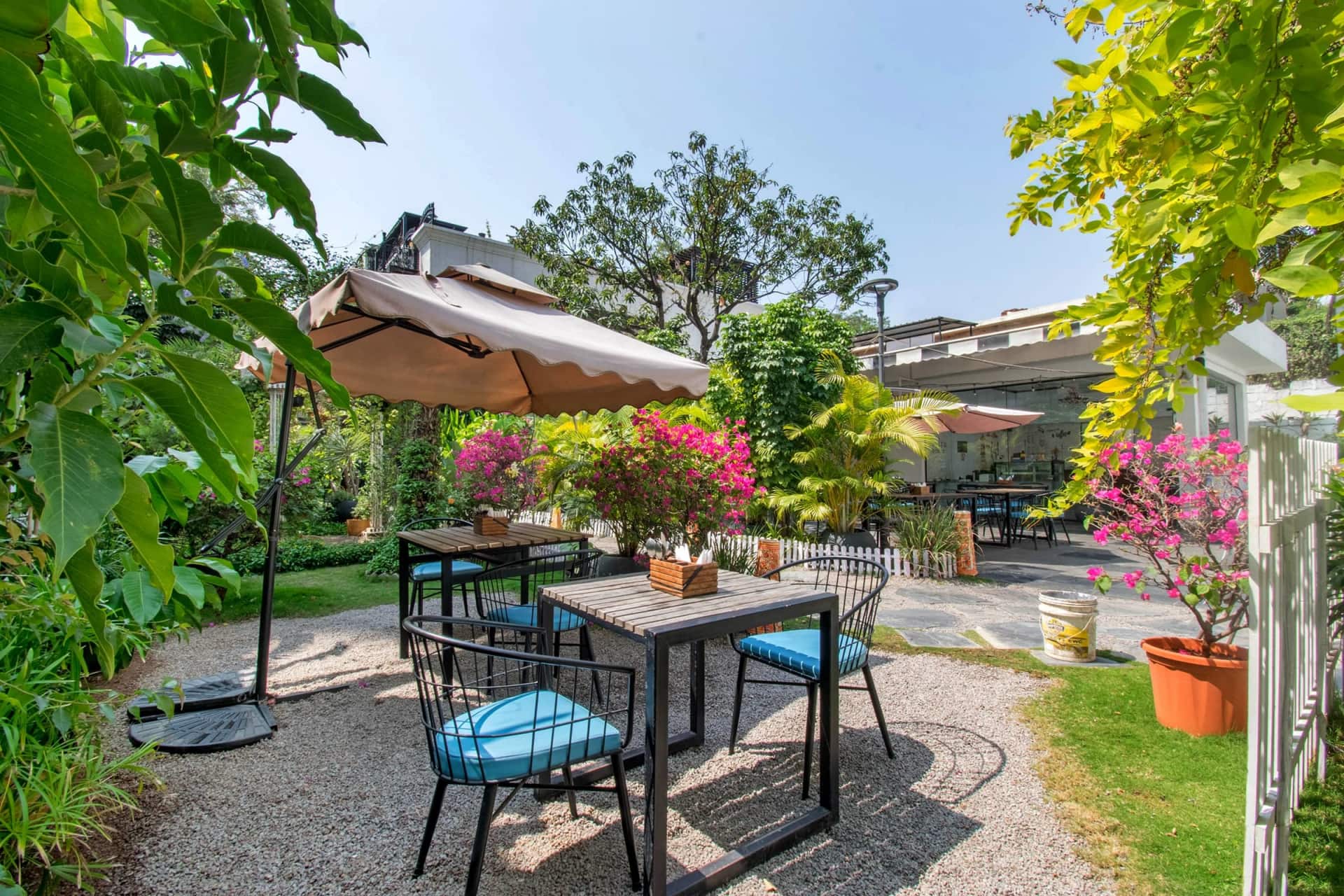 Restaurant image