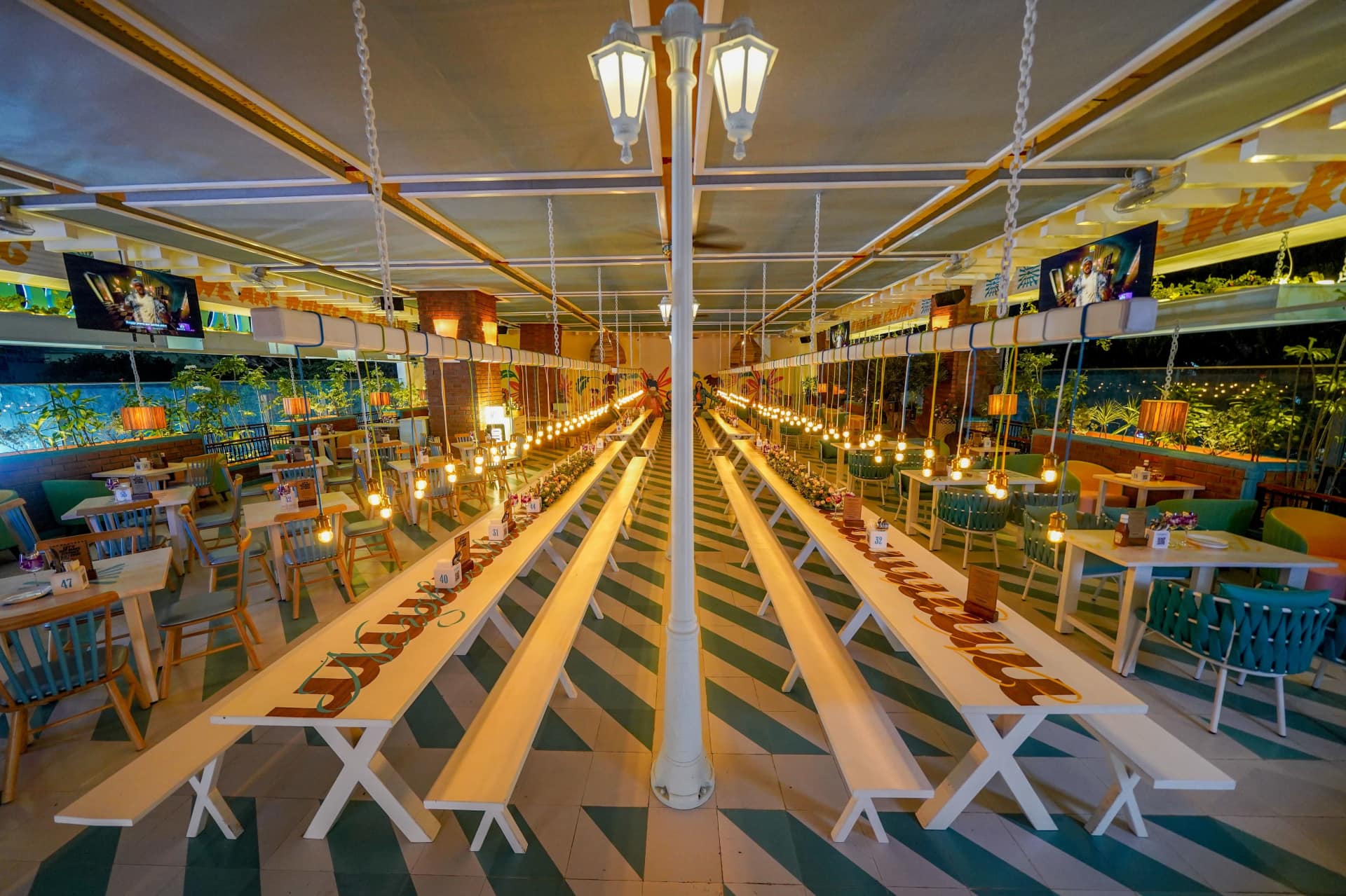 Restaurant image