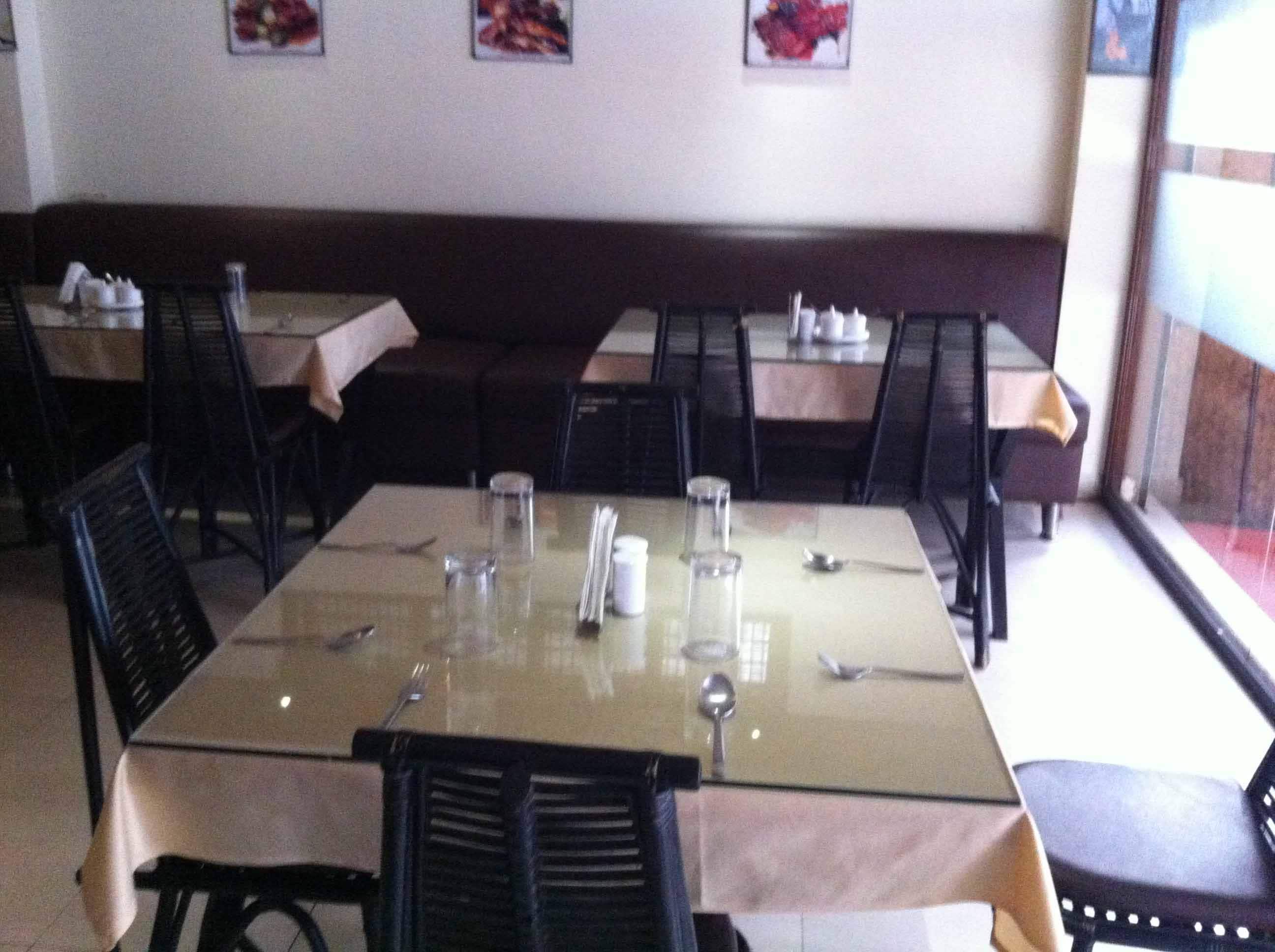 Book table and online reservation at Hot Pot Restaurant, Uzan Bazaar, Guwahati