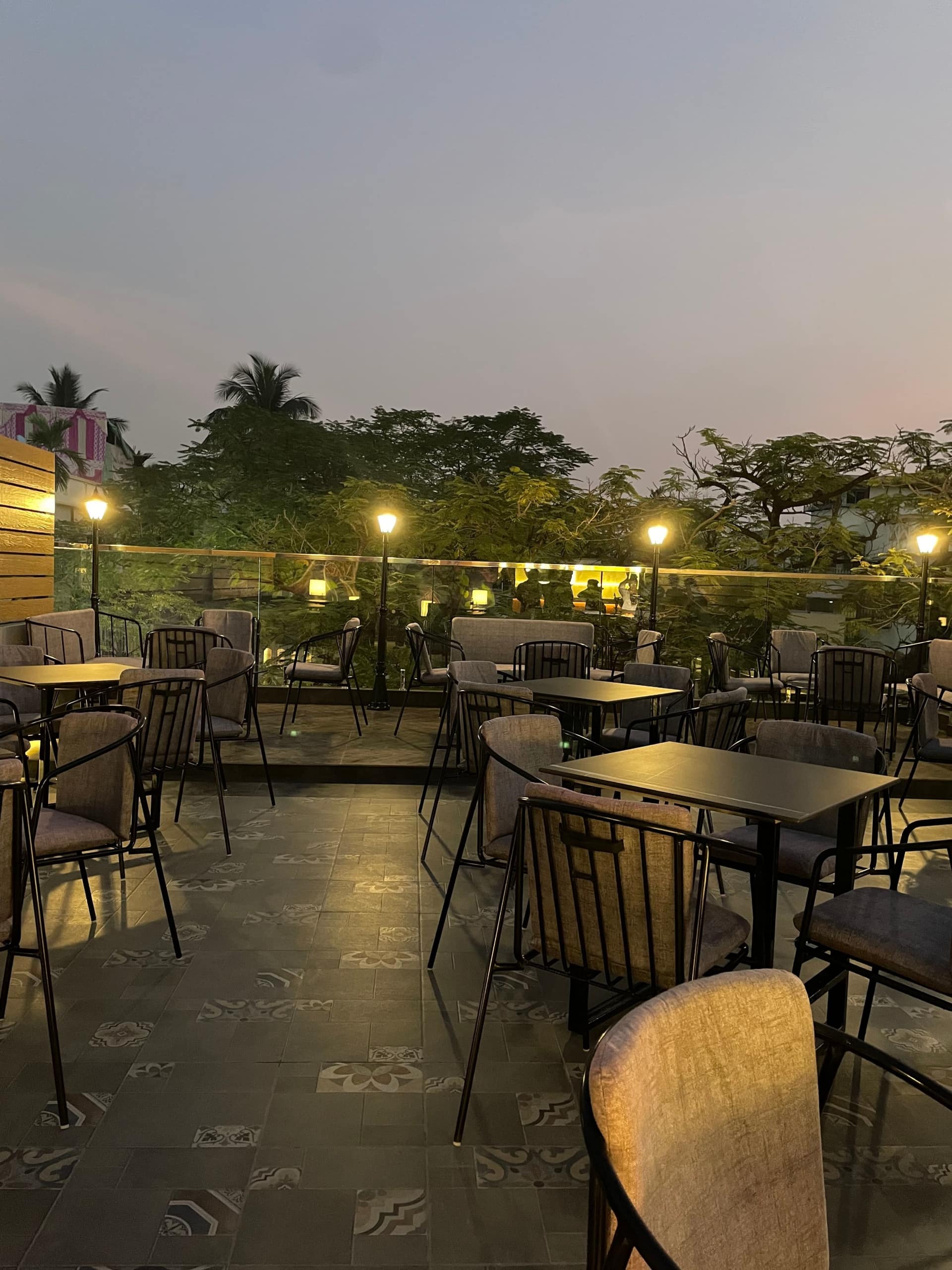Restaurant image