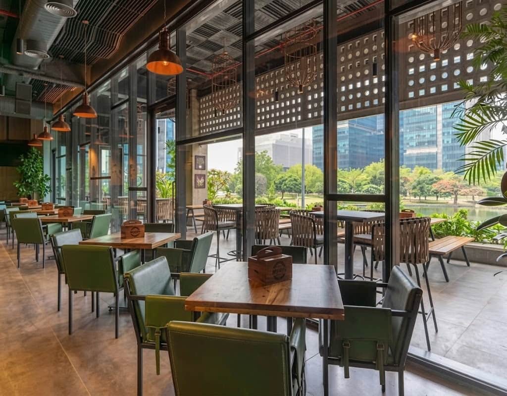bars near me, pubs near me, wine, cocktails, beer, brewery near me, cocktails near me, happy hour near me, sports bar near me - The Beer Cartel - img4