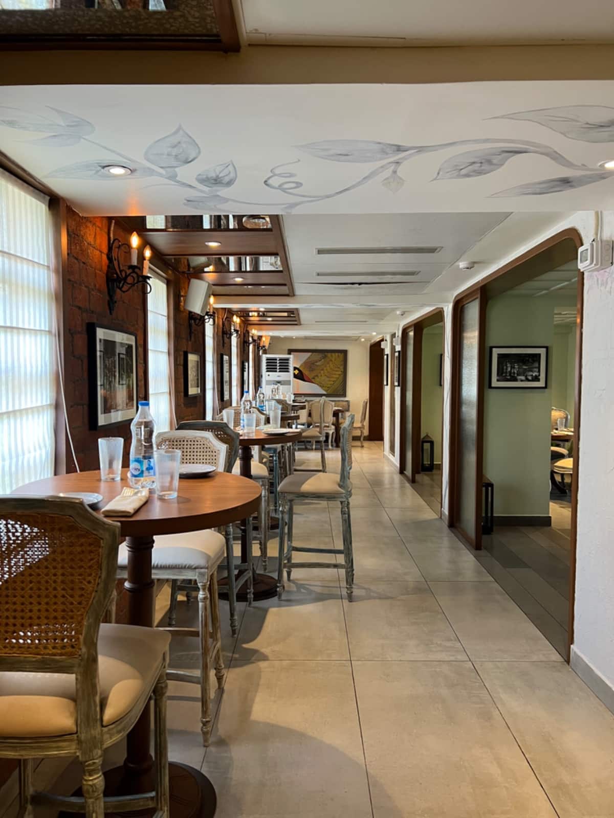 Restaurant image