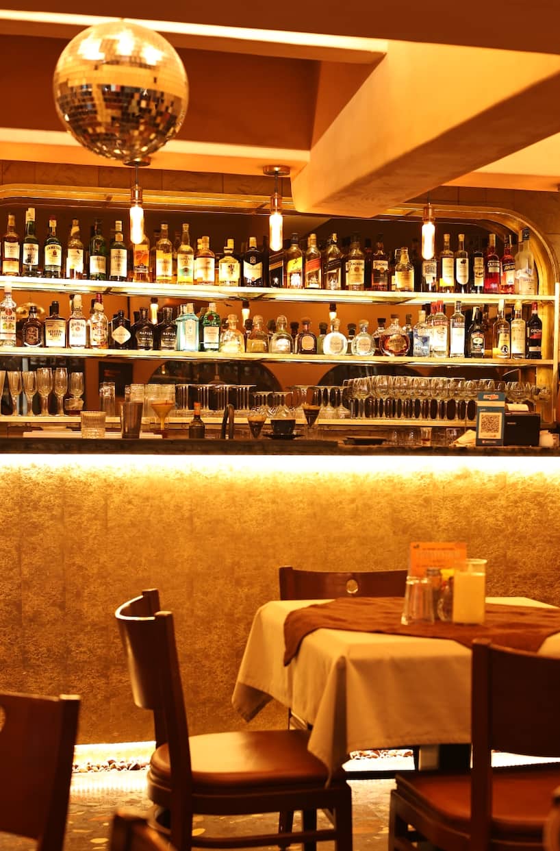 cafes near me, coffee shops near me, cafes, coffee - Dario's - img1
