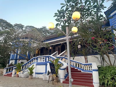 cafes, outdoor cafe near me, outdoor cafes, cafe outdoor seating, cafe with outdoor seating near me - Cafe Bodega - img5