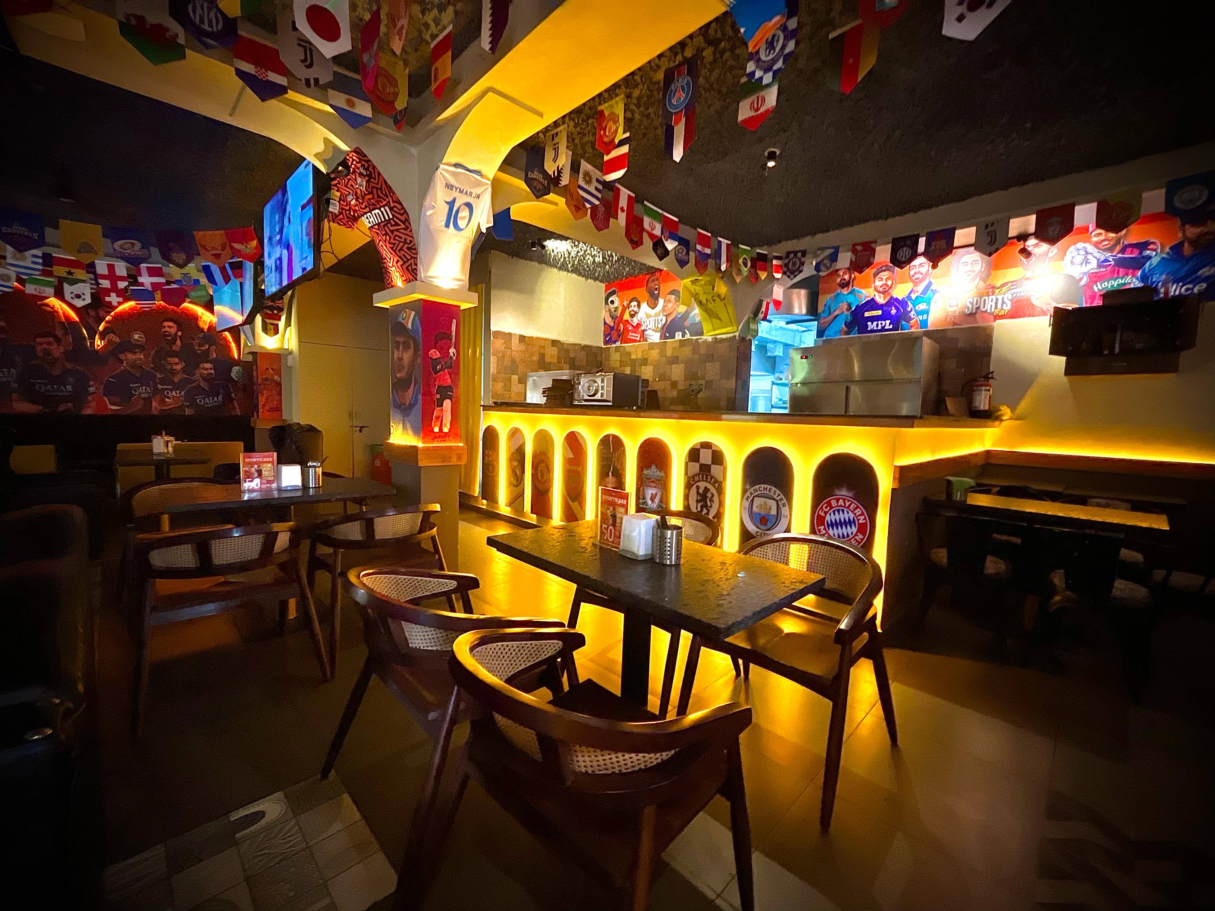 sports bars, sports pubs, sports bar and grill, live sports bars, pubs, bars - Gully Gangz Sports Bar - img1
