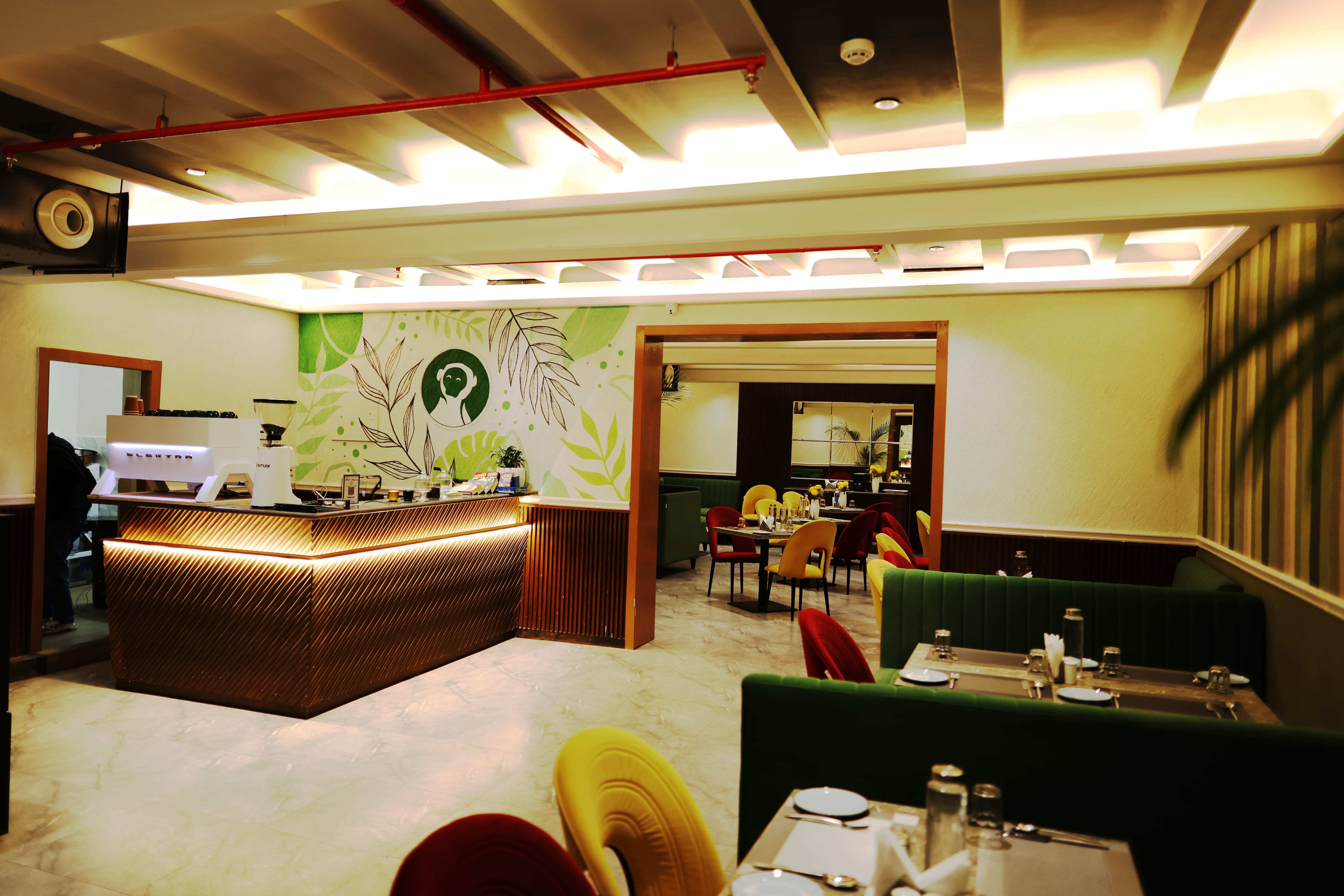 24 hour dining, 24 hour restaurants, late night restaurants, all day dining, breakfast spots, lunch restaurants, dinner restaurants - Avaya Eatery & Coffee House - img3
