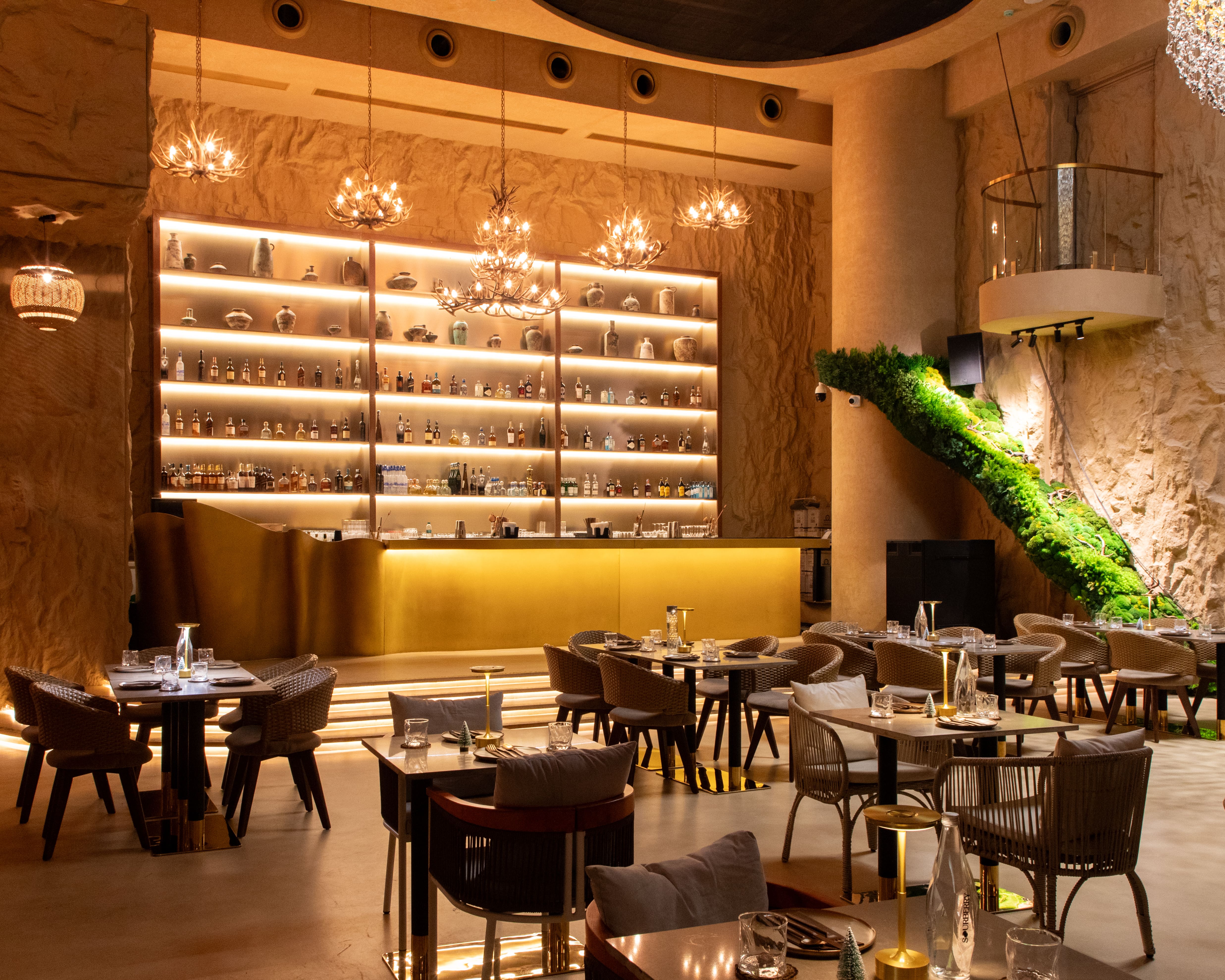 dinner restaurants, dinner spots, dinner dining, fine dining restaurants, casual dining restaurants, rooftop restaurants, family restaurants, romantic restaurants, late night restaurants - Cavore - img4