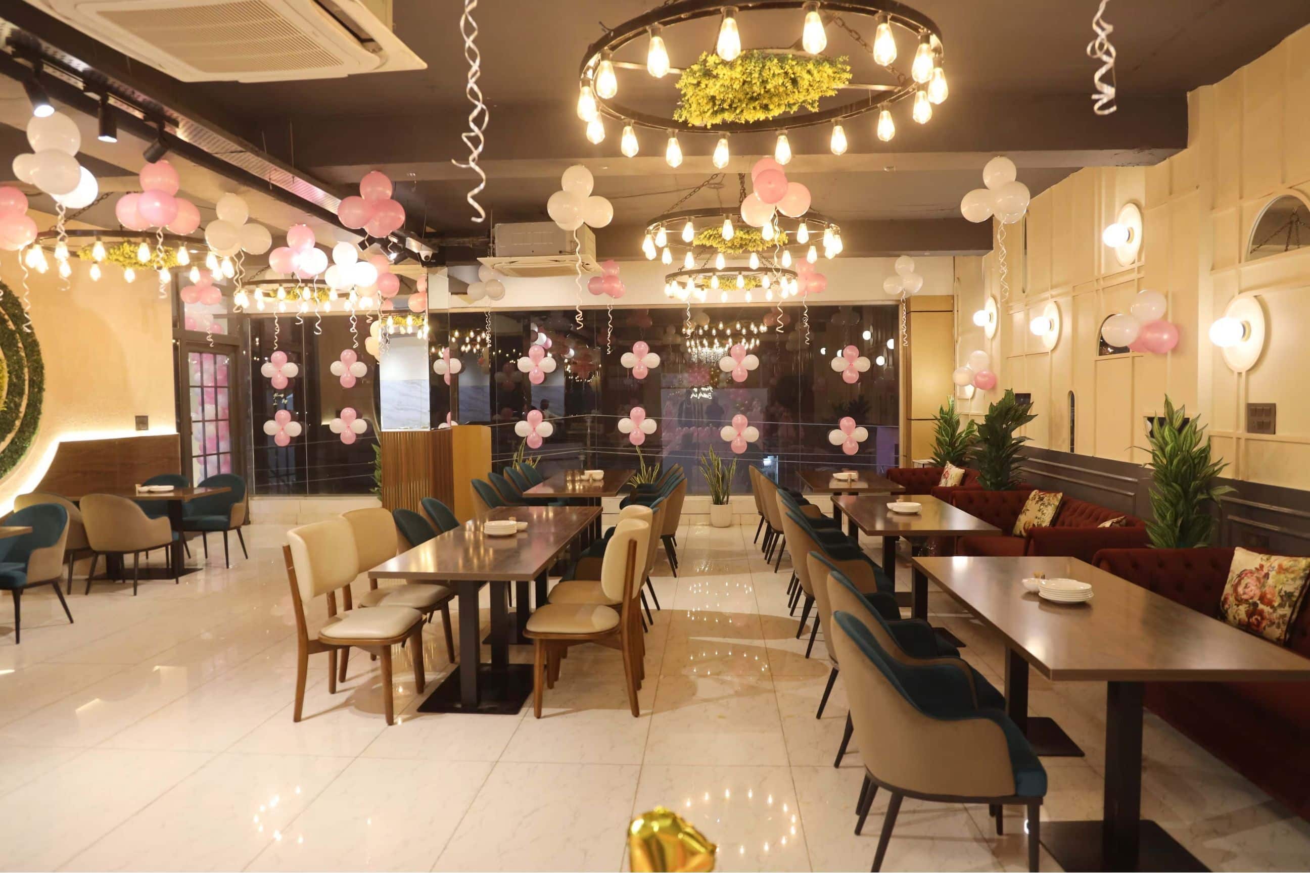 Giggle N Glam - Cafe & Rooftop image