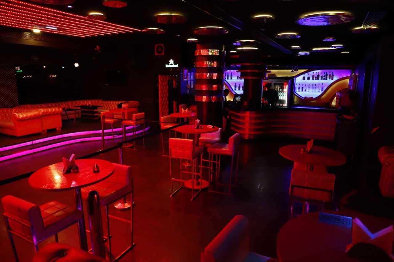 V Club & Lounge | Arera Colony, Bhopal | Book Table