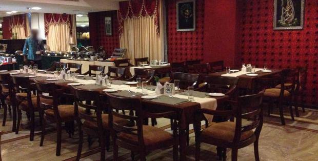 Nikhilesh Sri S Review For Cafe De Paris Mg Road