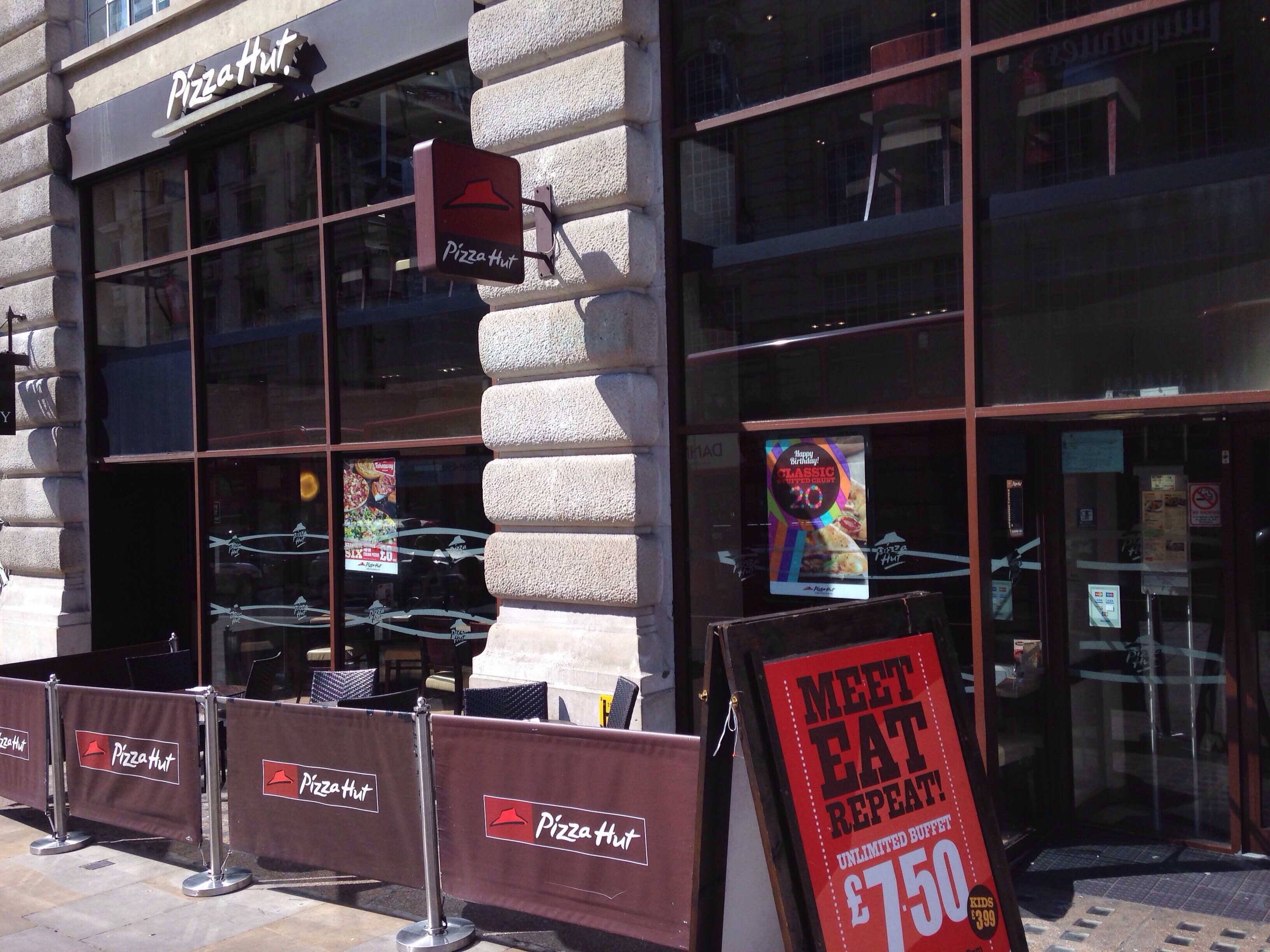 Pizza Hut Restaurants, Regent Street, Piccadilly, London