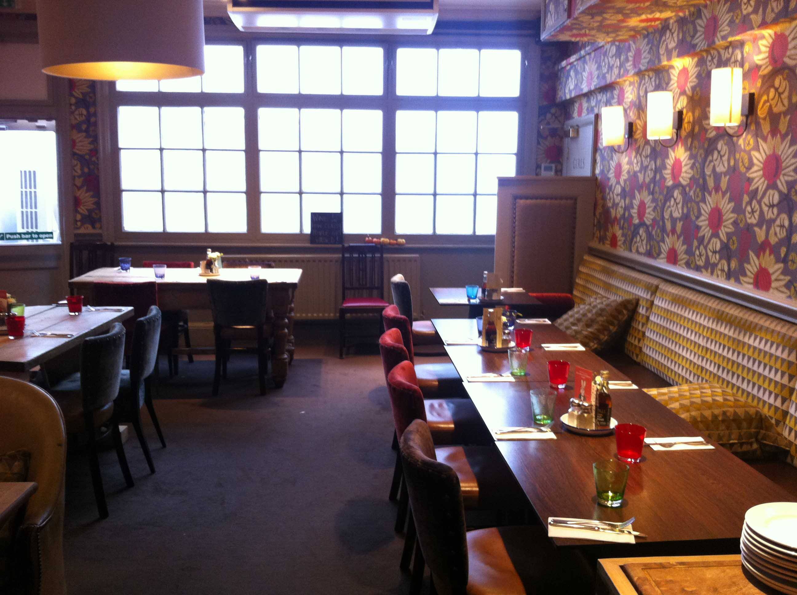 The Phoenix, Smith Street, Chelsea, London Zomato