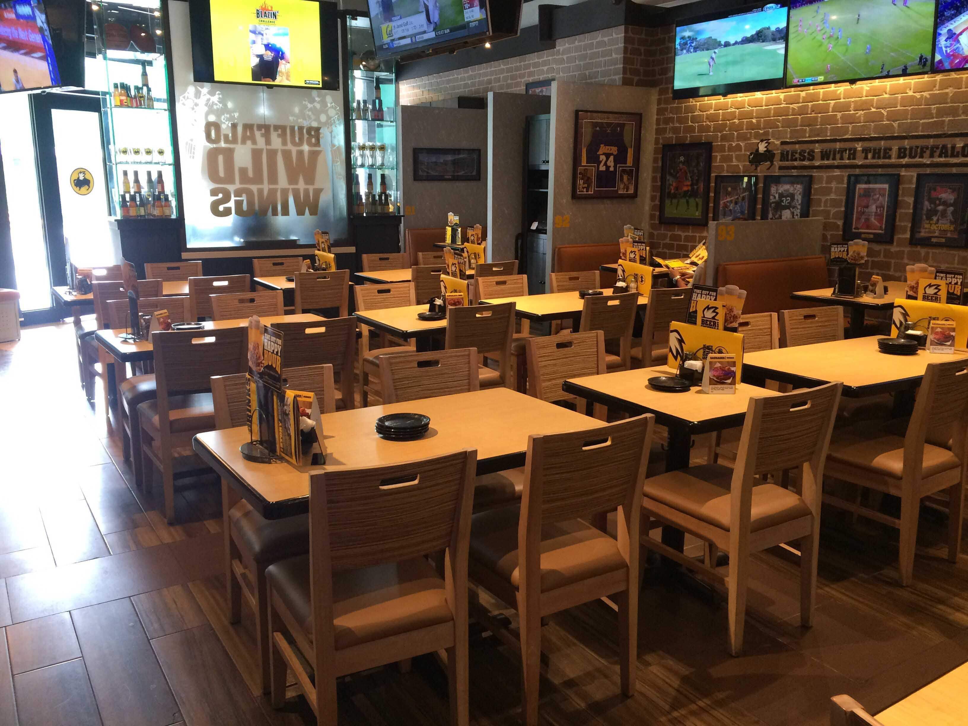 Buffalo Wild Wings, Glorietta Complex, Makati City Zomato
