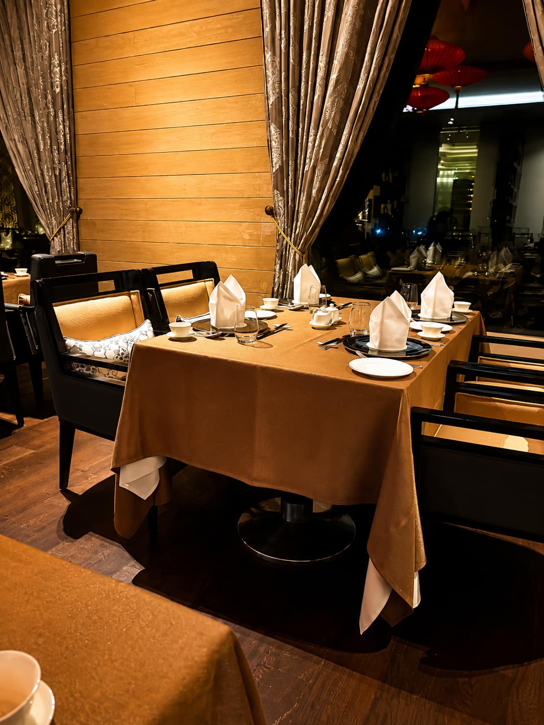 best chinese restaurant in chennai, fine dining chennai, best fine dine restaurants in chennai, luxury restaurants in chennai - Golden Dragon - Taj Coromandel - img5