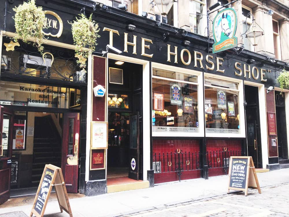 the horse shoe bar