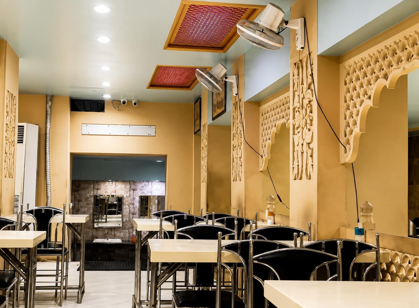 24 hour dining, 24 hour restaurants, late night restaurants, all day dining, breakfast spots, lunch restaurants, dinner restaurants - Tunday Kababi - img2