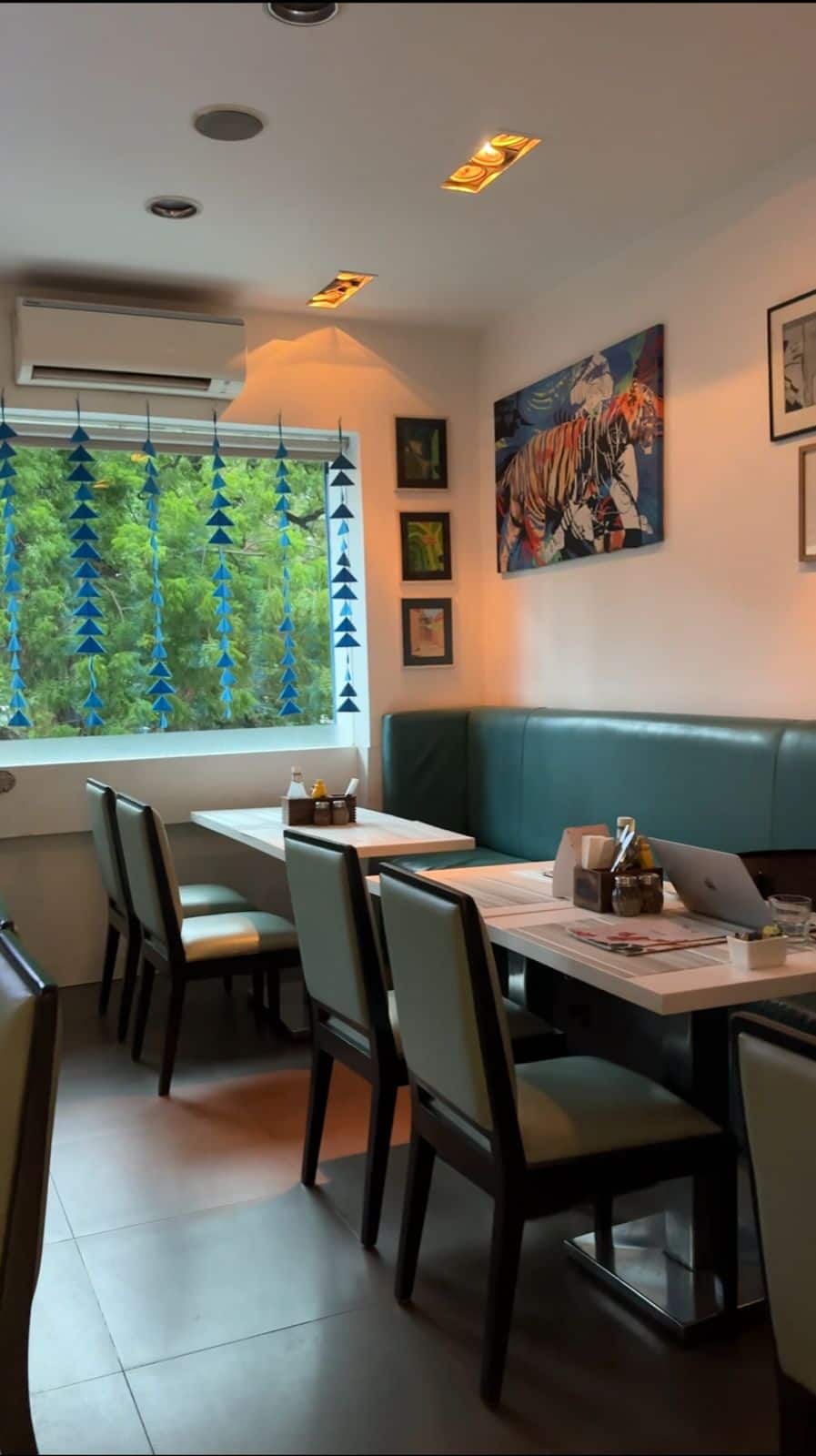 all day breakfast, breakfast restaurants, breakfast cafes, breakfast spots, chole bhature - The Blue Door Cafe - Healthy Breakfast & Bowls - img4