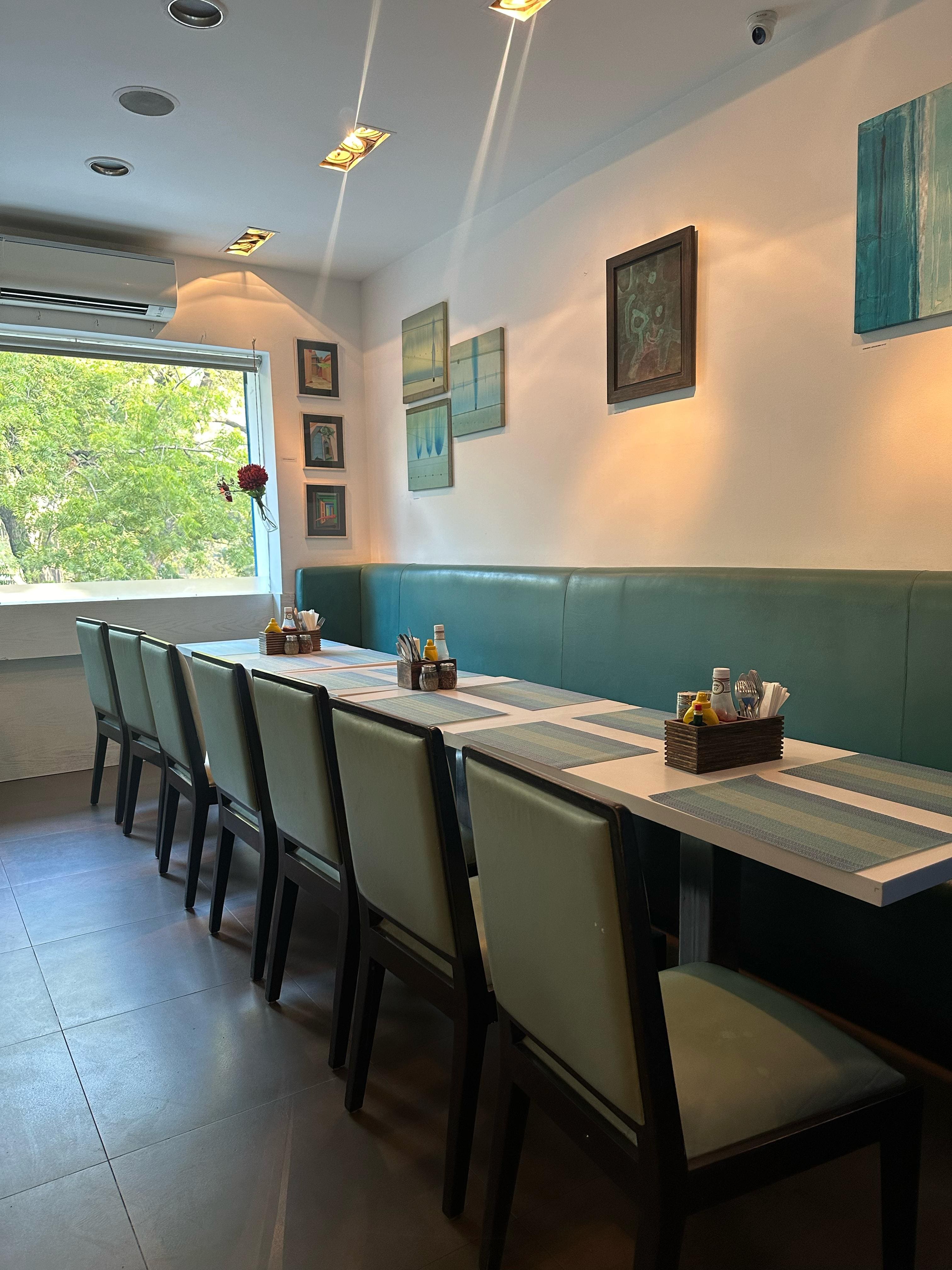 all day breakfast, breakfast restaurants, breakfast cafes, breakfast spots, chole bhature - The Blue Door Cafe - Healthy Breakfast & Bowls - img3