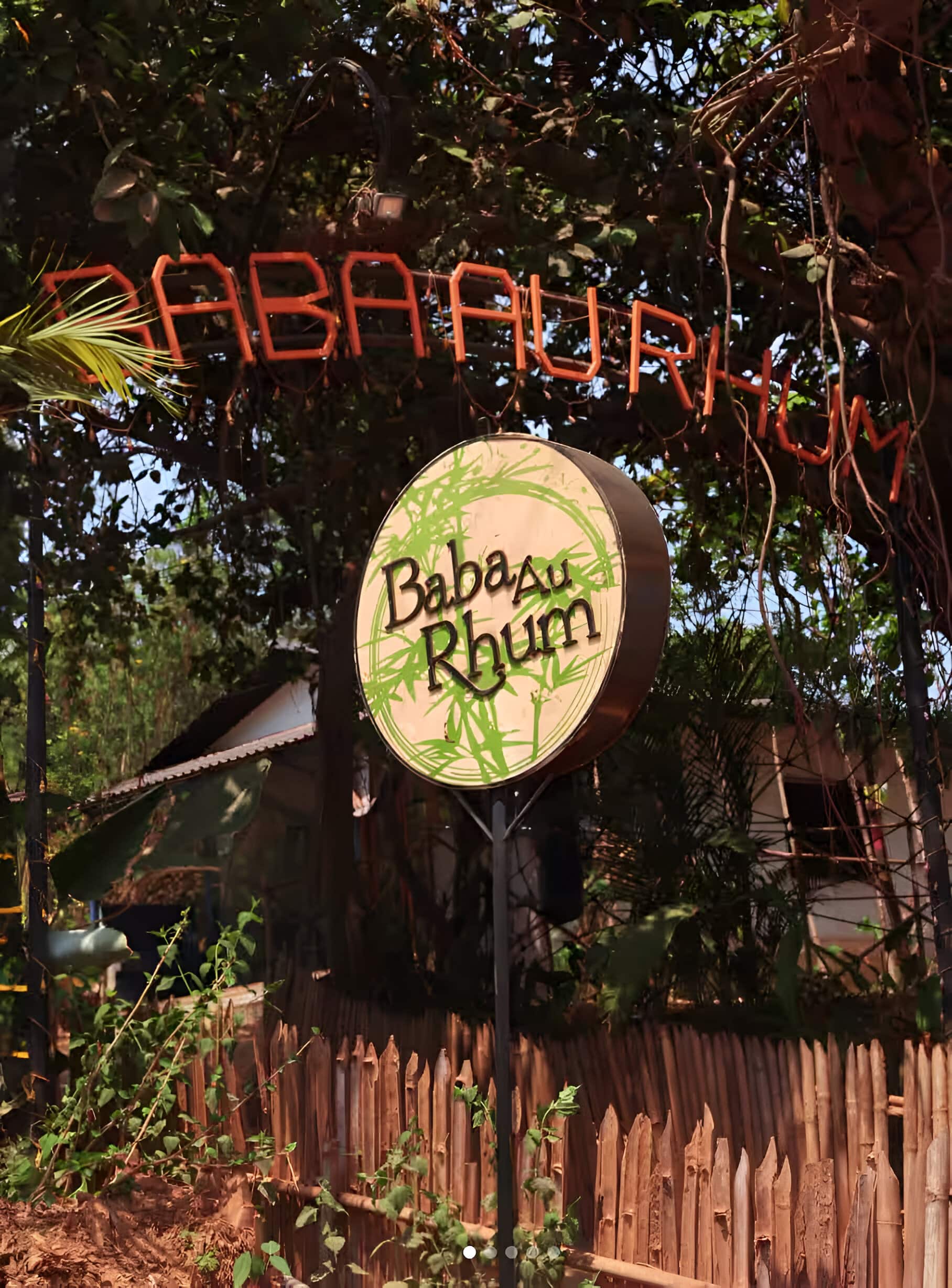 pizza, best pizza, pizza slice, pepperoni pizza, wood fired pizza, artisanal pizza, deep dish pizza, new york style pizza, pizza deals - Baba Au Rhum - img1