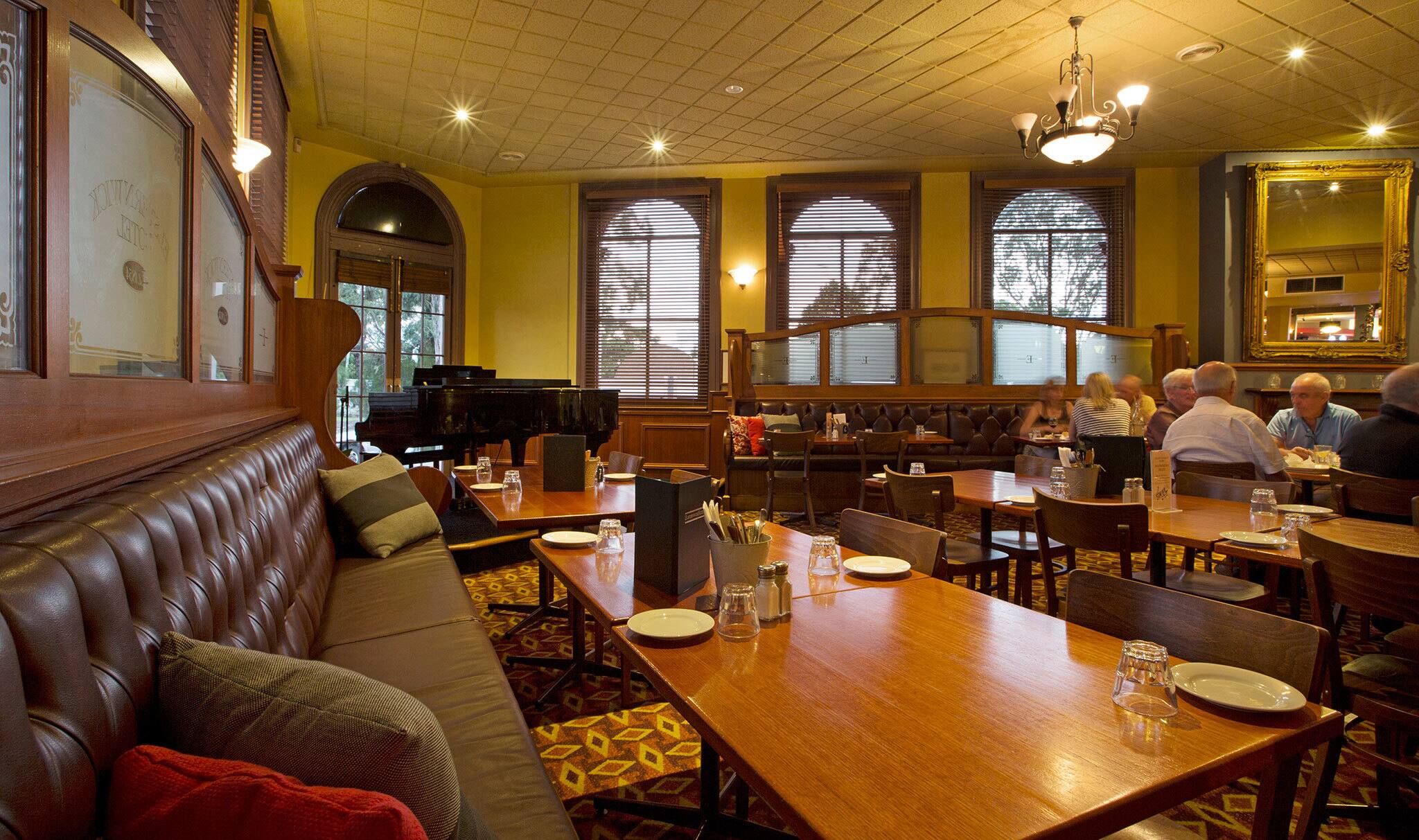 Menu of Elsternwick Hotel, Elwood, Melbourne