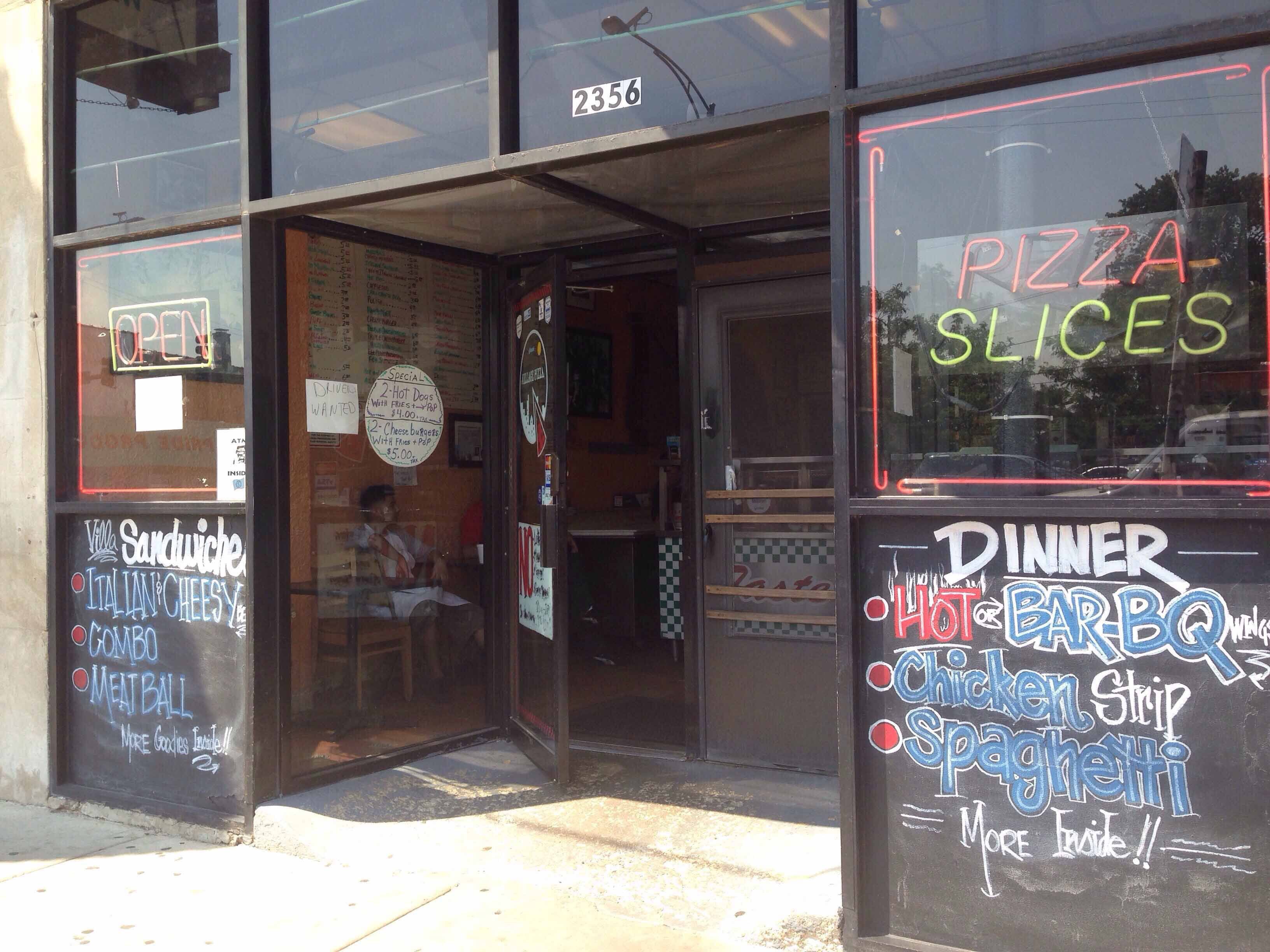 Village Pizza, Ukrainian Village, Chicago