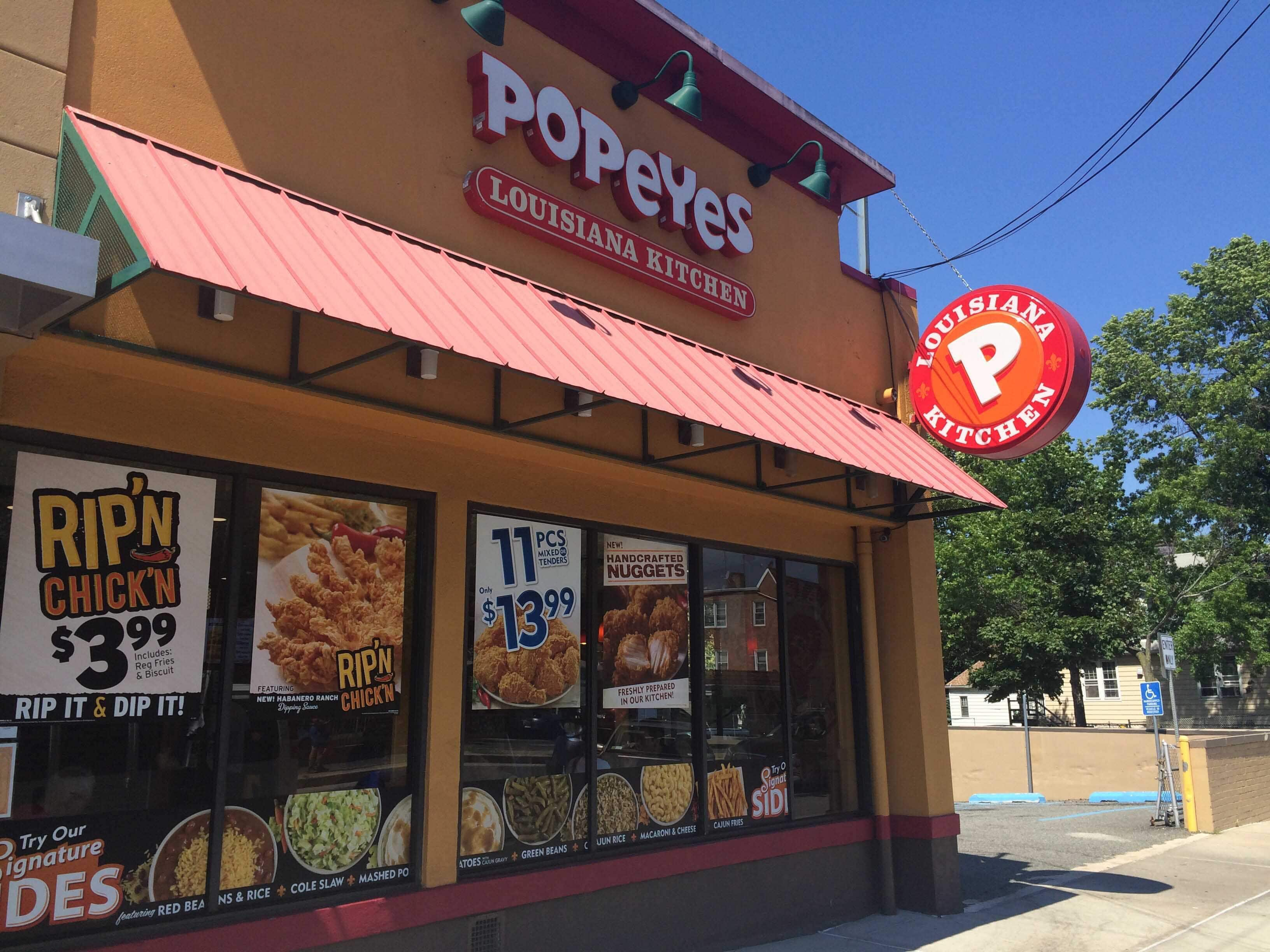 Popeyes Louisiana Kitchen, Fresh Meadows, New York City