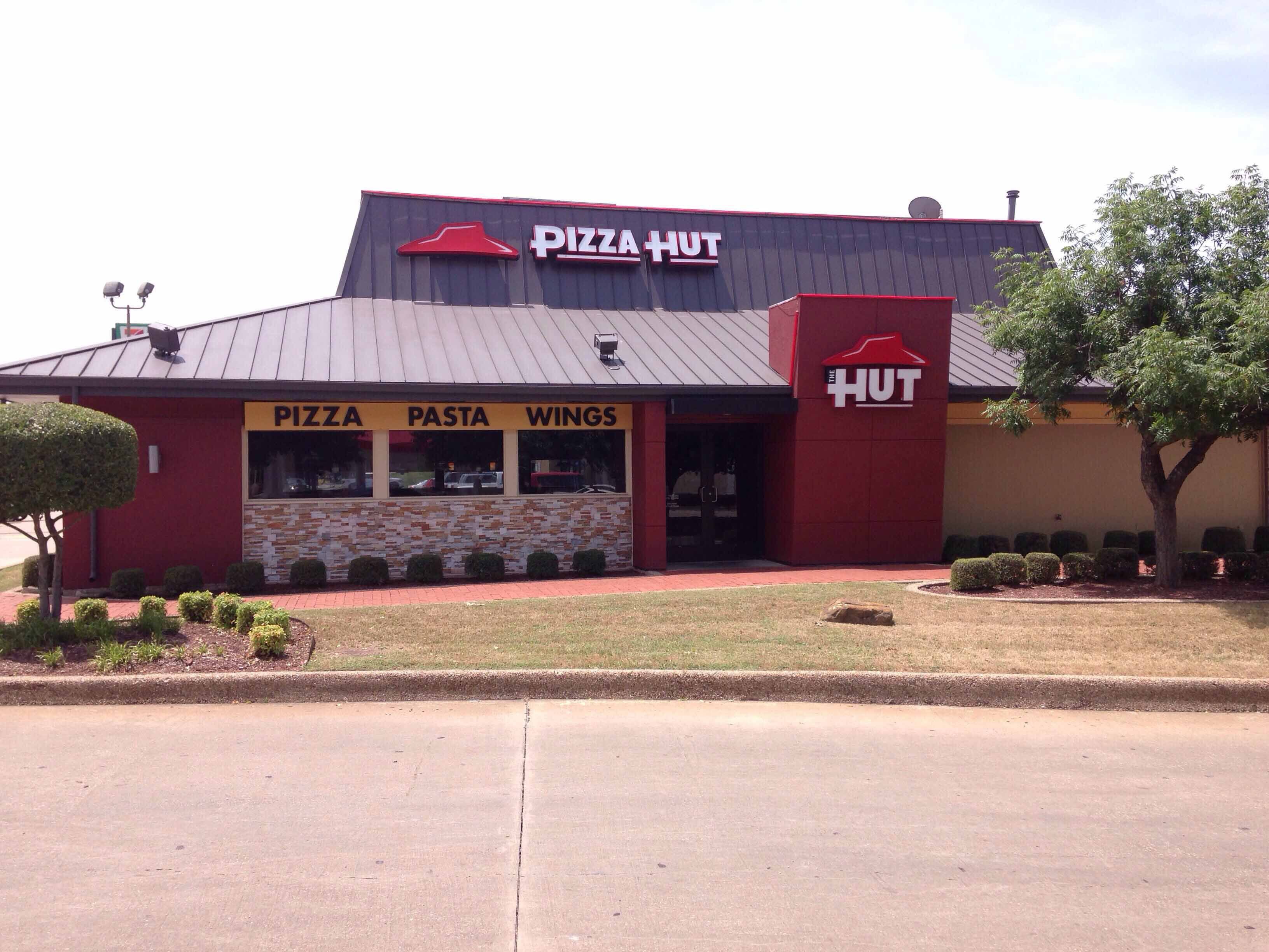 Pizza Hut, Denton, Denton Zomato
