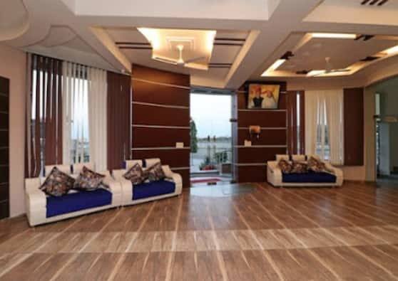 Hotel Tara image