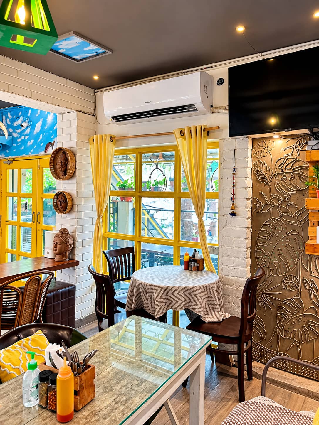 cheap cafes, good cafe in lucknow - The Peddler's - img4