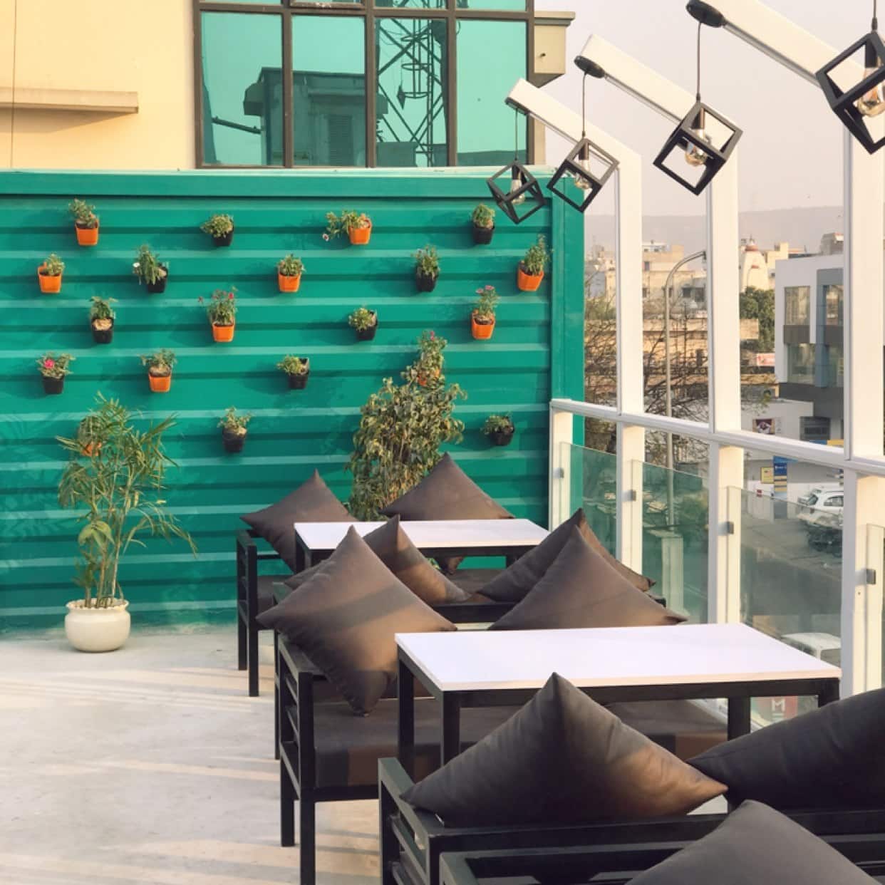 Unplugged, Raja Park, Jaipur Zomato