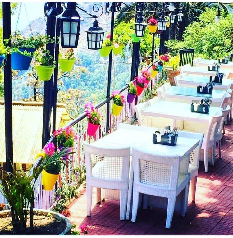 backpacker-friendly restaurants, budget-friendly restaurants, cafes, cheap eats, local eateries, casual dining, hostels with cafes - Cafe Tea Totaler - img3