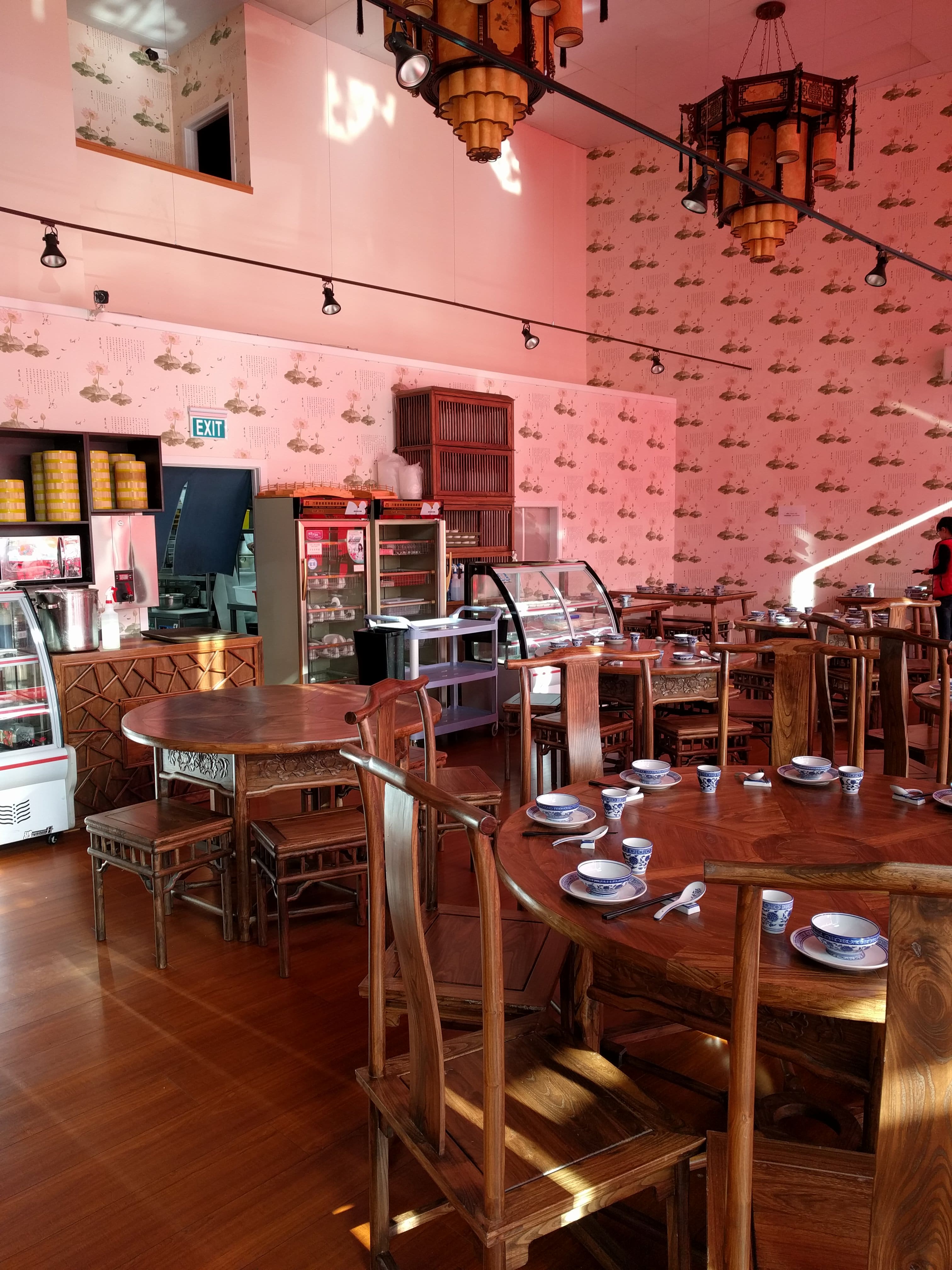 Restaurants Near Rosedale Shopping Center - 7pyab27