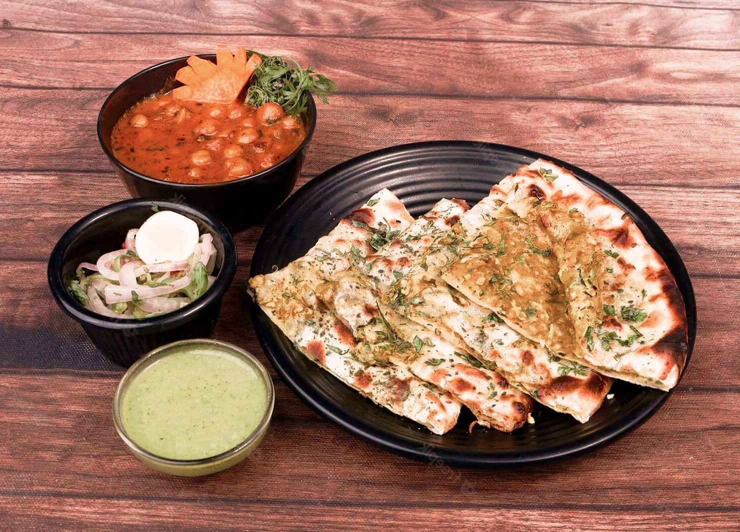 Amritsari Tandoori Naan image