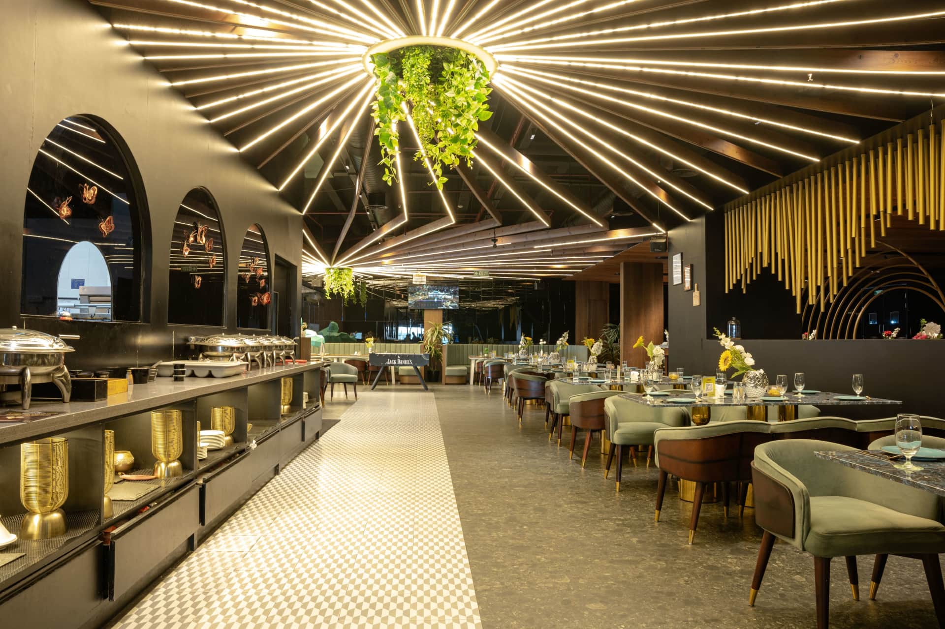 bars near me, pubs near me, wine, cocktails, beer, brewery near me, cocktails near me, happy hour near me, sports bar near me - Amnesia Sky Bar - img2