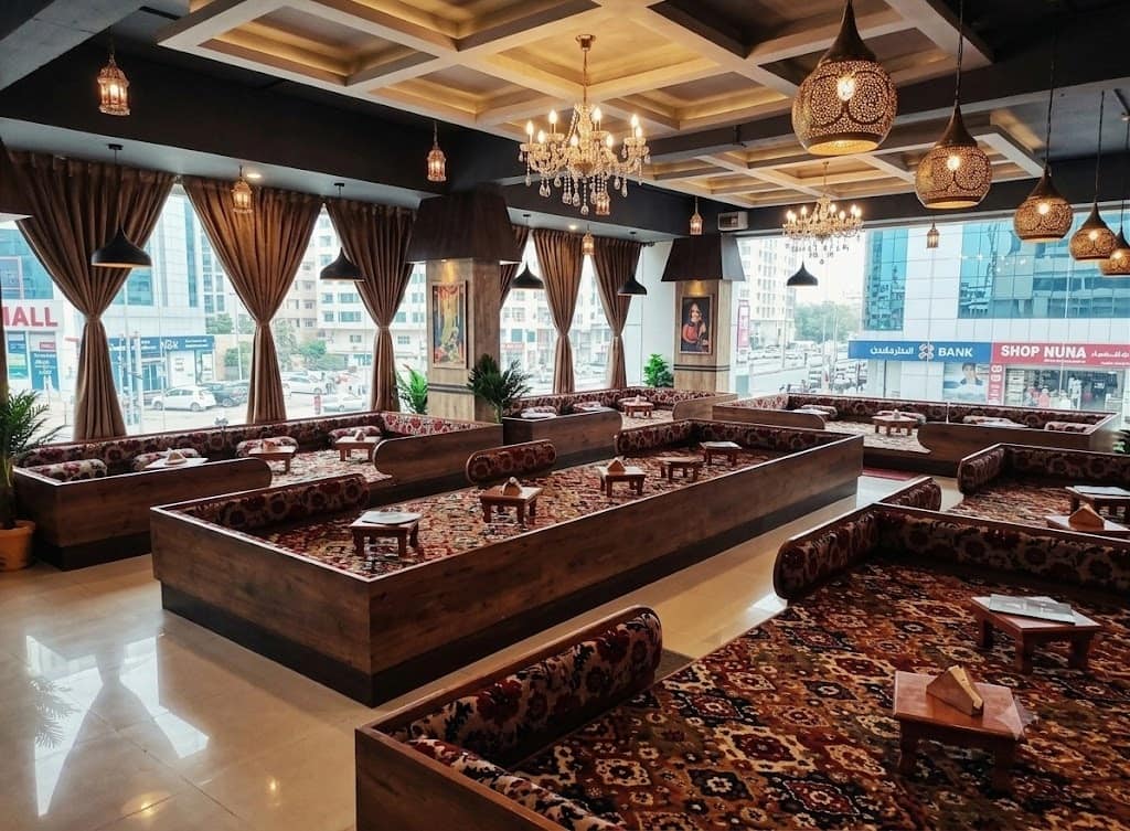 late night restaurants, late night food, late night dining, 24 hour restaurants, midnight food, late night cafes, night cafes, late night eateries, late night bars, nightlife restaurants - Mandi Town - img1